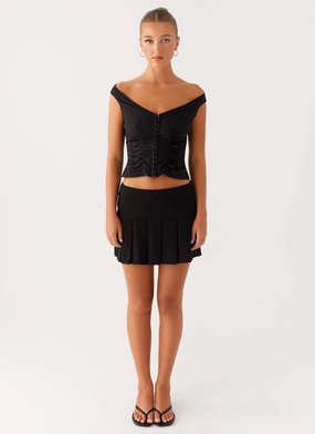 Shelby Pleated Mini Skirt - Black Lined interior