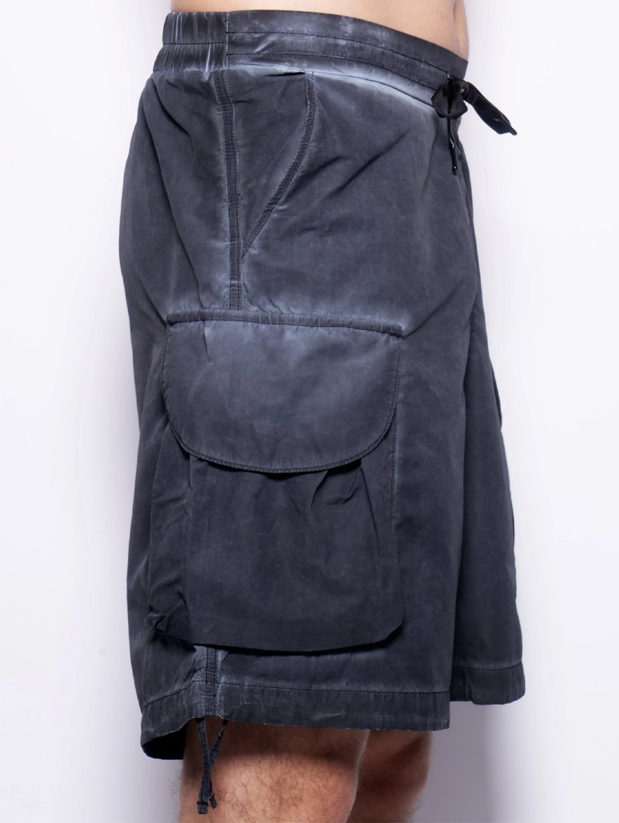 Shorts Cargo in Nylon Nero