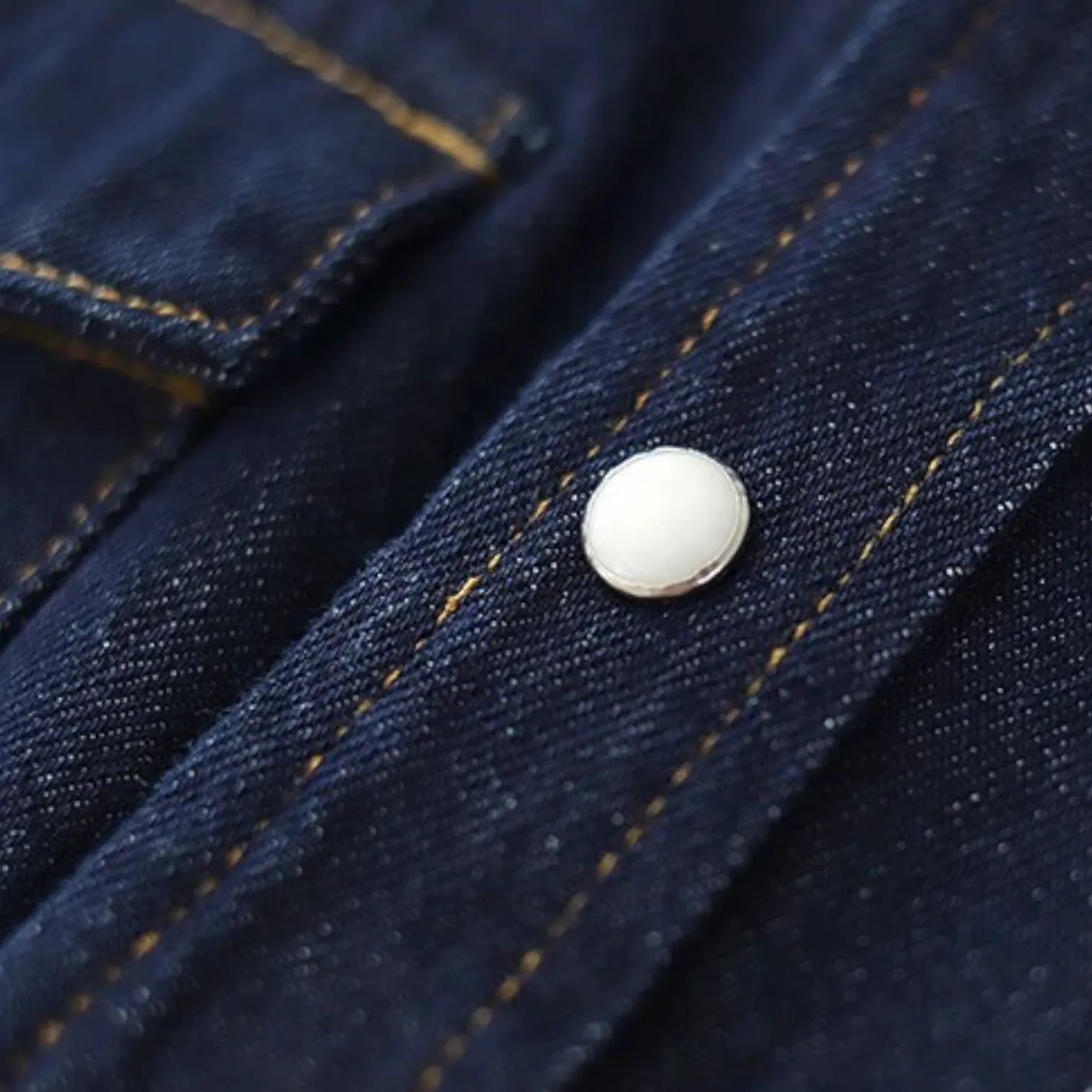Slim fit western denim shirt with stitching