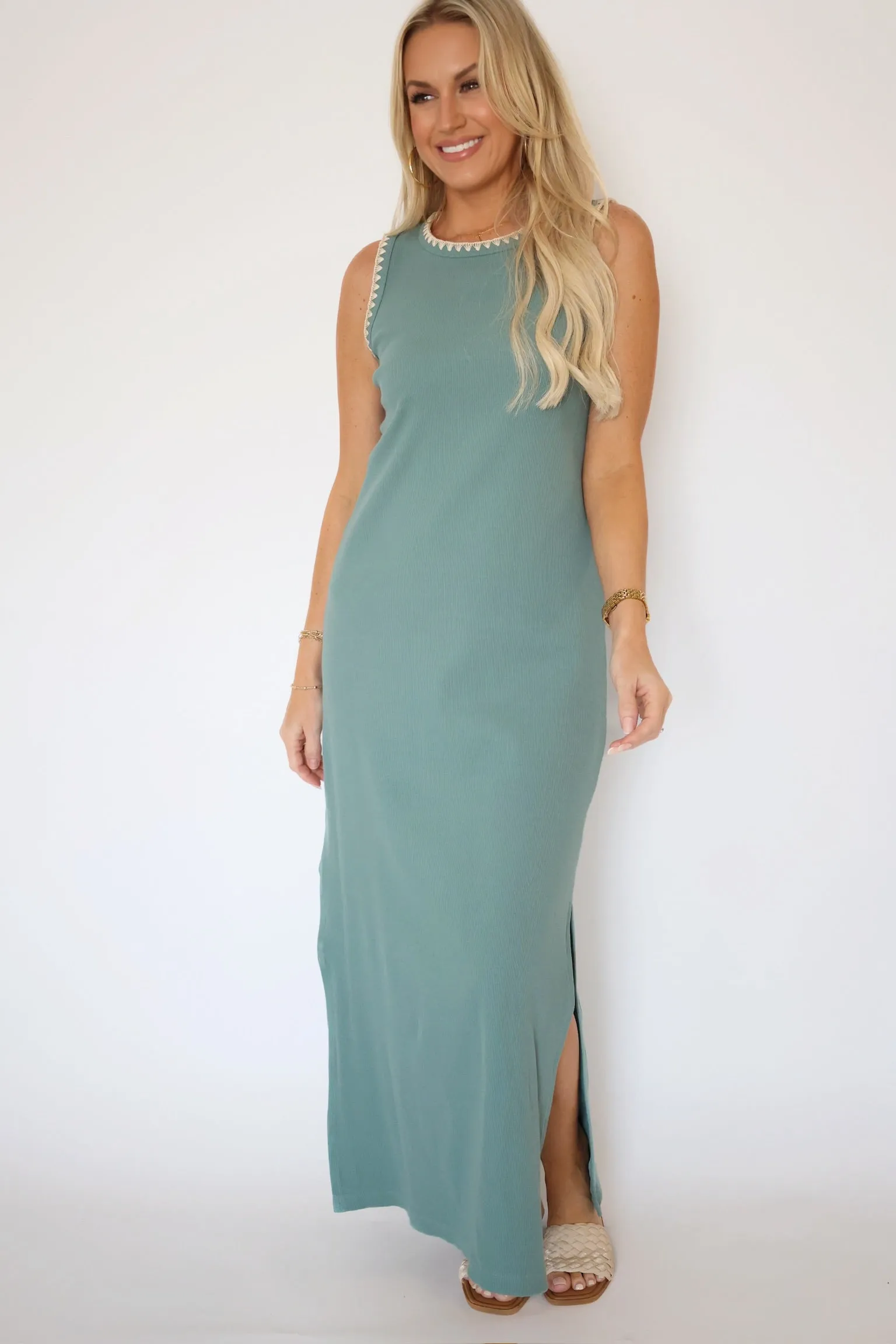 Buckle-Detail Relax Style Delamer Midi Dress