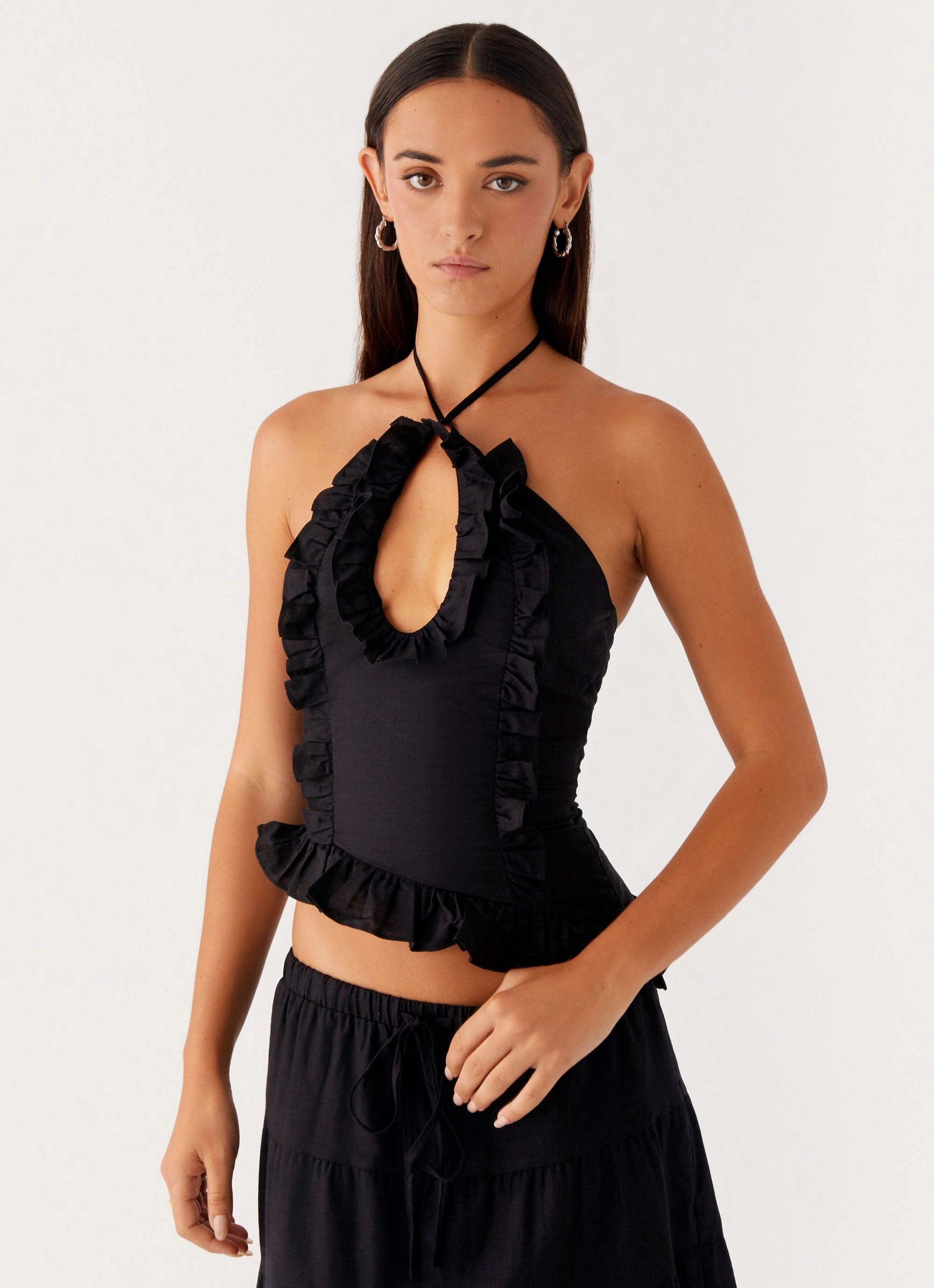 Sporty Design Non Chafe Armholes Mariella Linen Top - Black