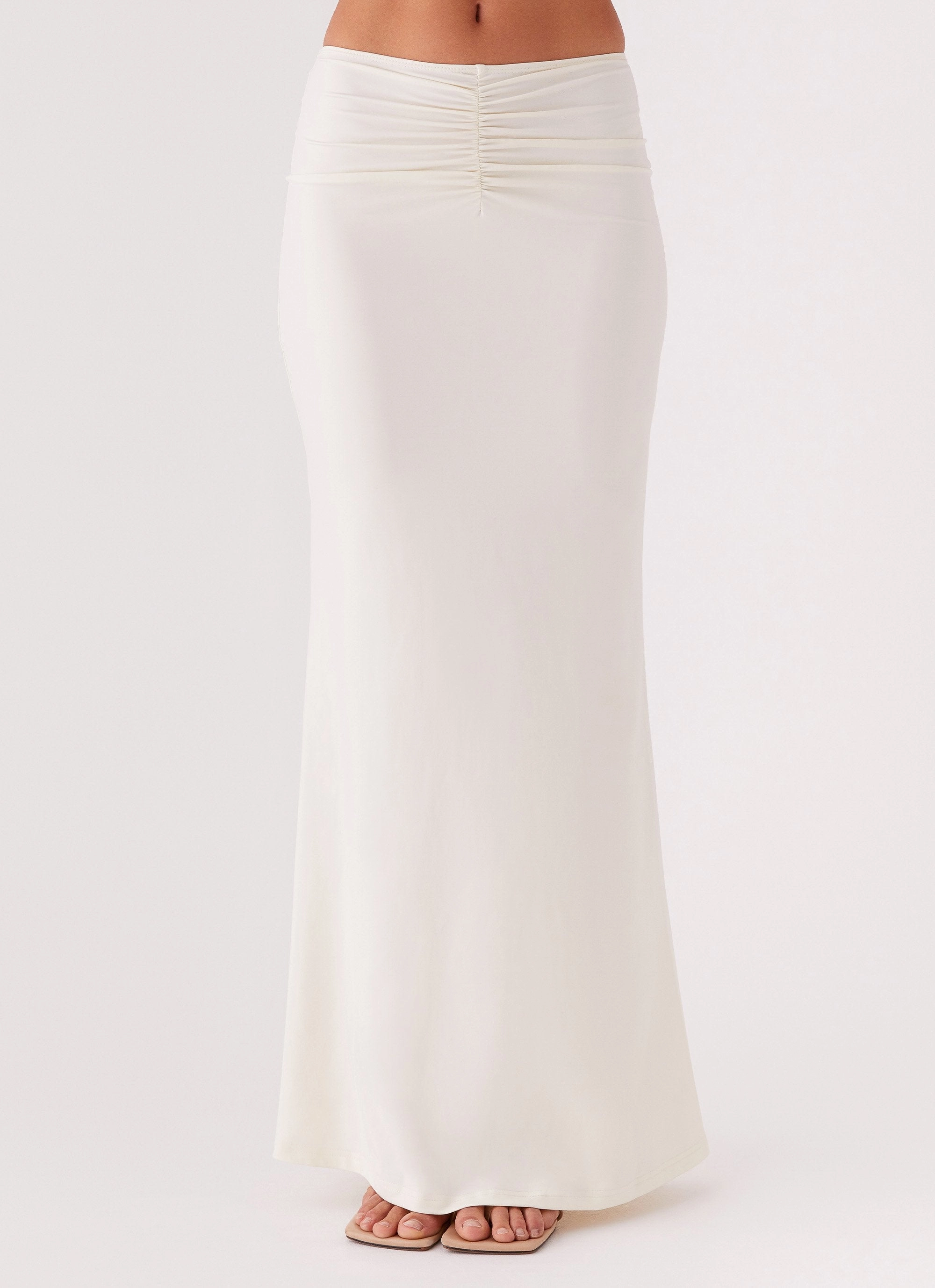 Trixie Maxi Skirt - Ivory Pocket Design Relaxed Mood