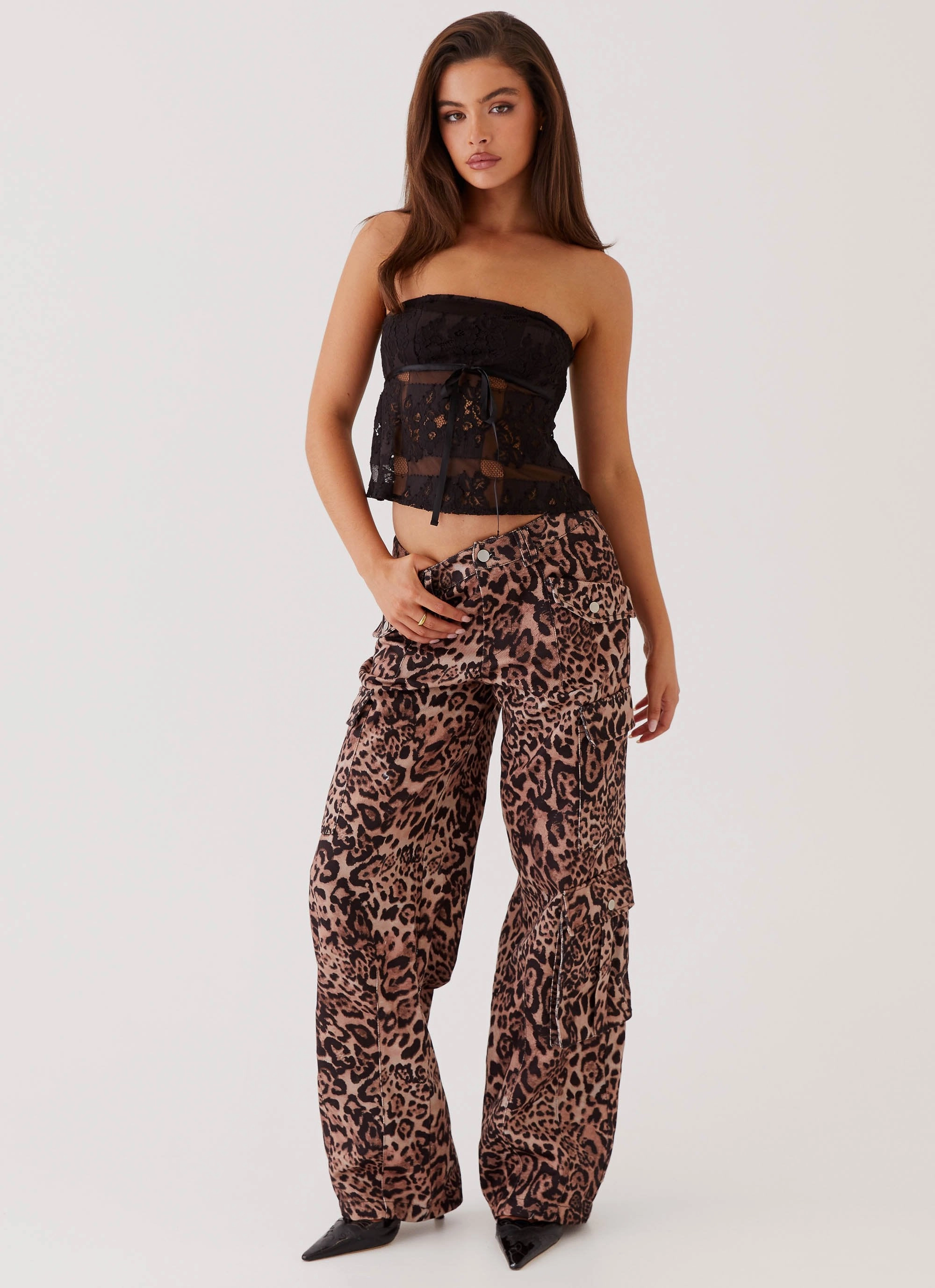 Greedy Cargo Pants - Leopard Non Irritating
