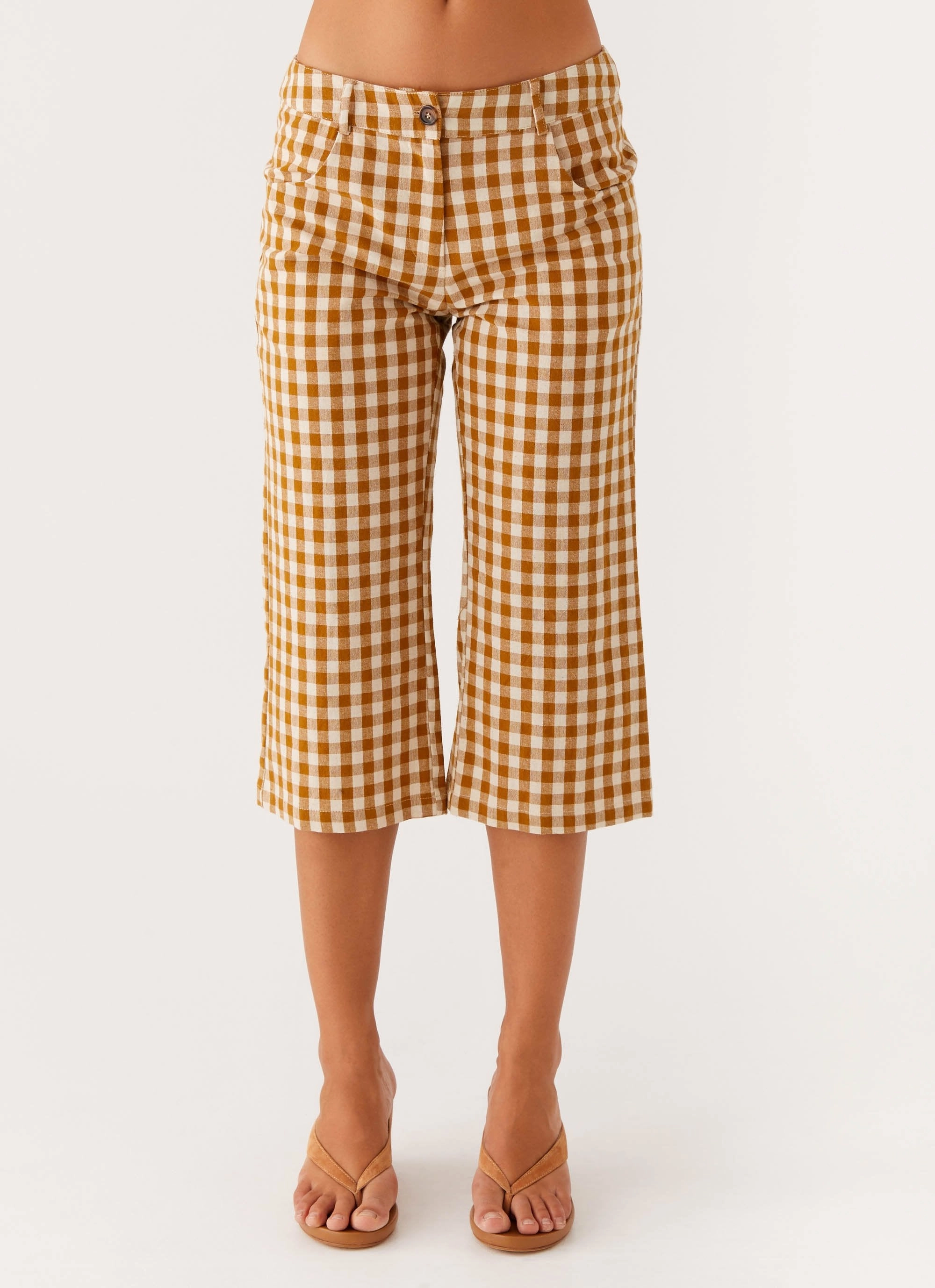 Radley Capri Pants - Brown Gingham Flattering Look
