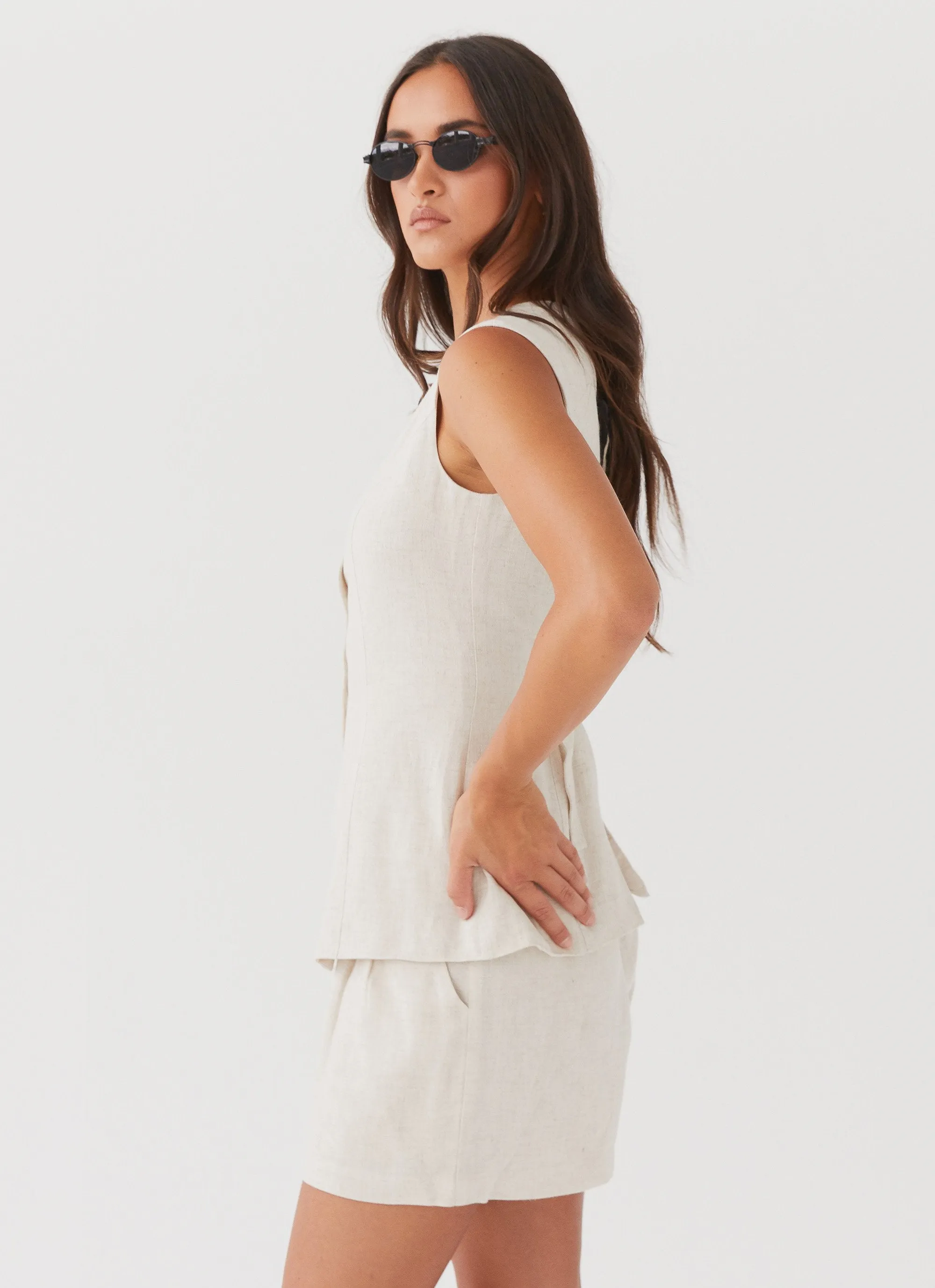 Sporty Blouse Born For Bordeaux Linen Vest - Oatmeal