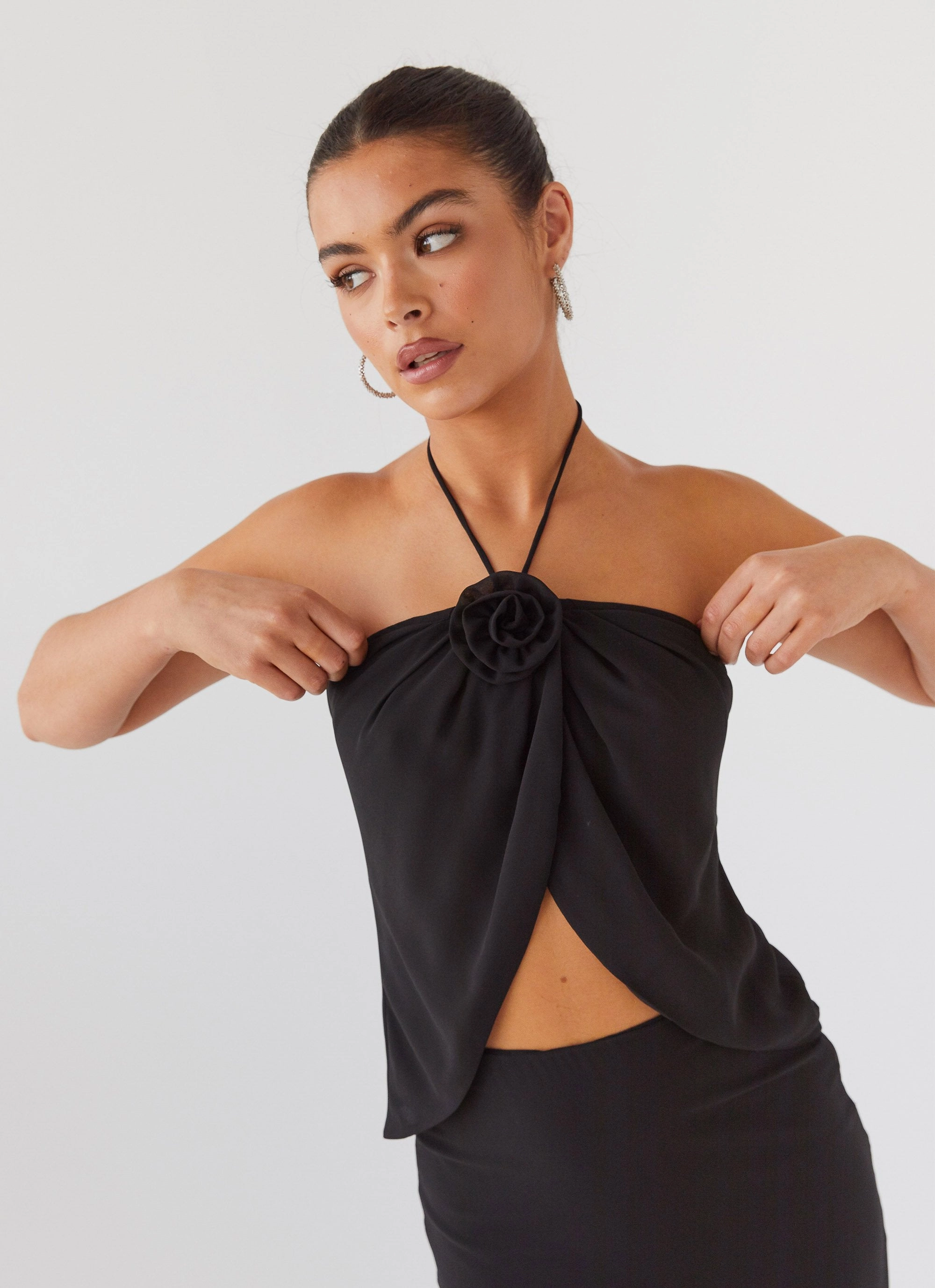 Bonded Seam Technique Lightweight Nightfall Rose Tie Top - Midnight