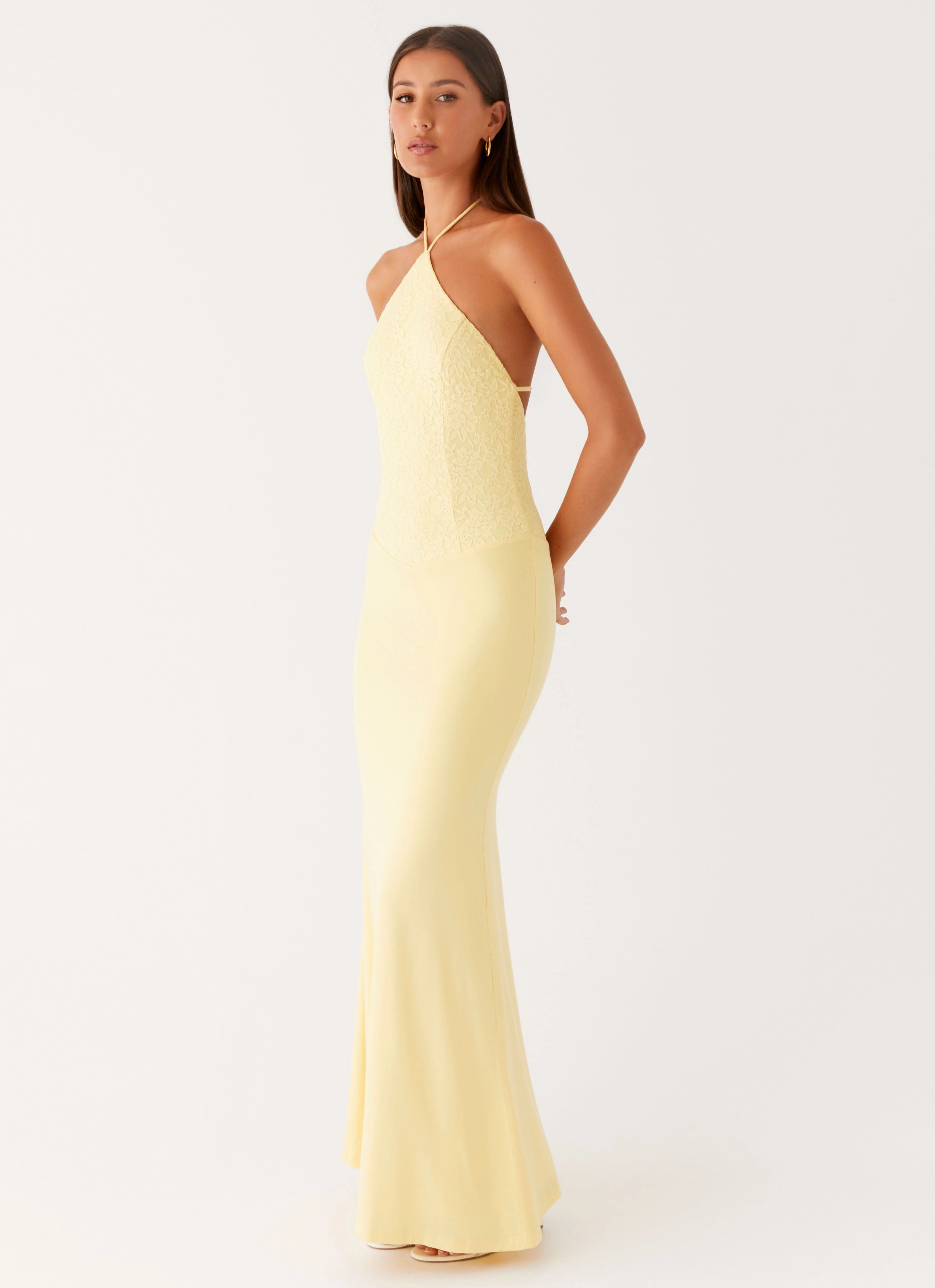 Fiesta Halter Maxi Dress - Sunny Yellow Refined Form Soft Profile