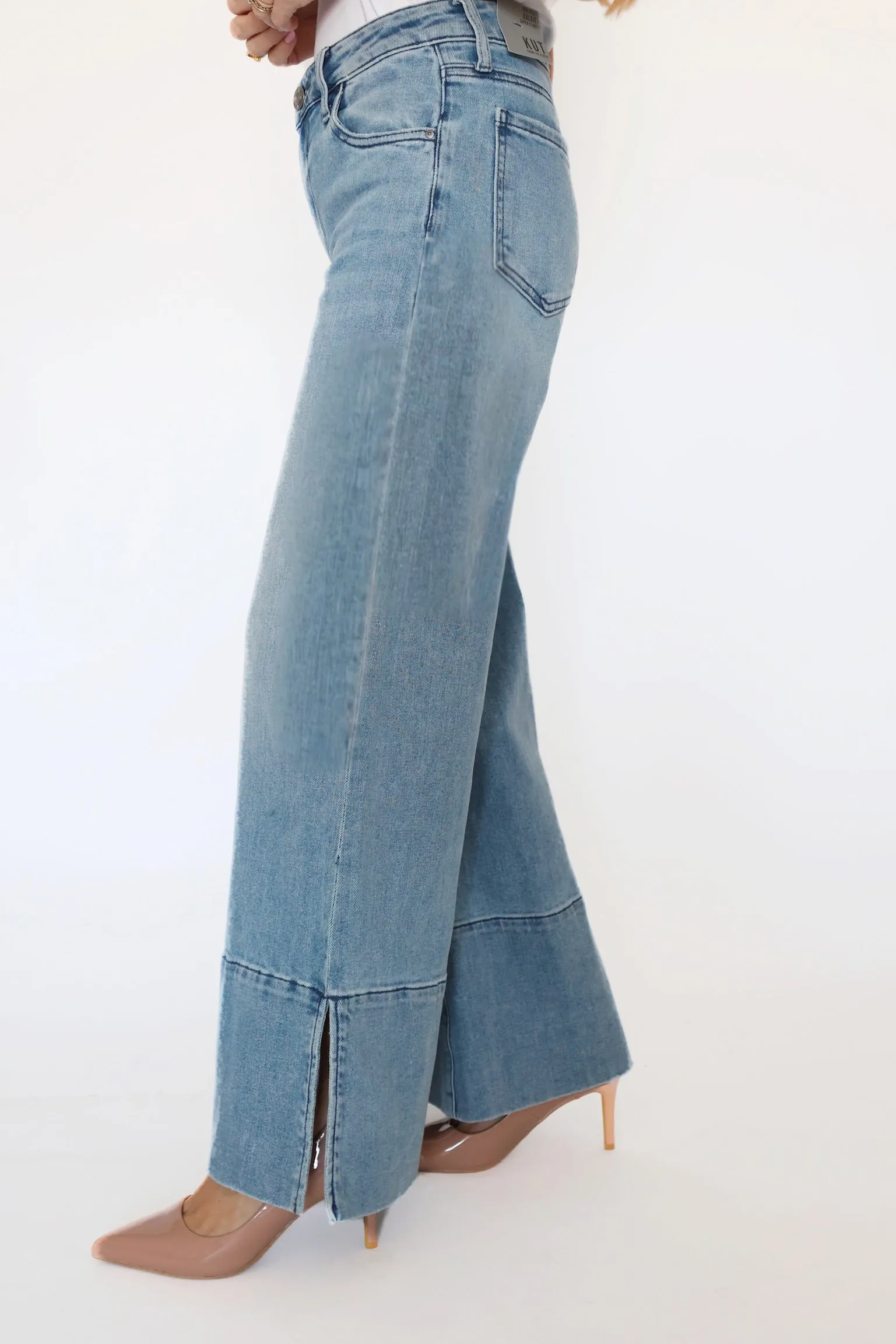 Goldie Mid Rise Flare- Famous -FINAL SALE Slim wear Lightweight Material