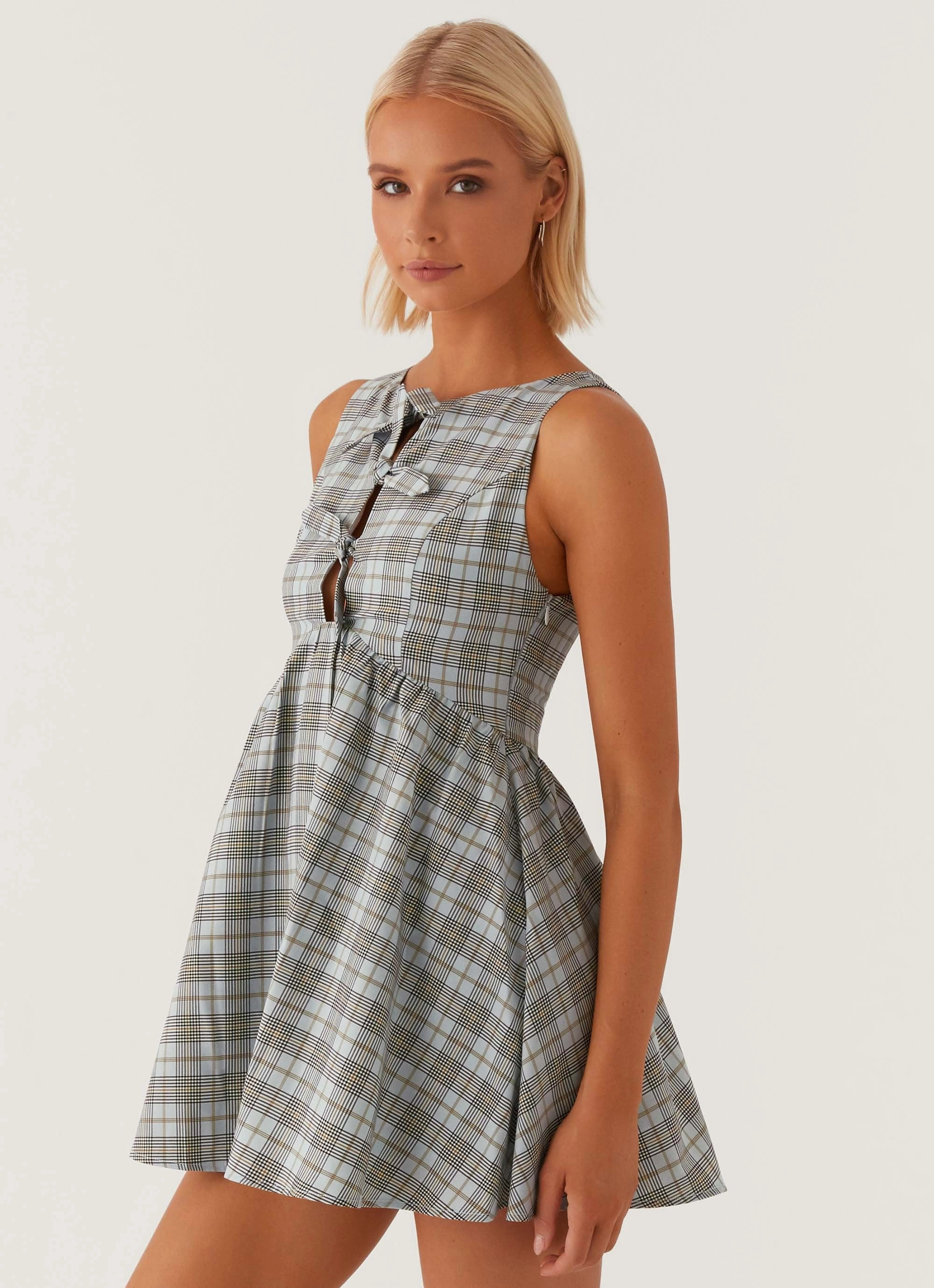 Studio Style Minimalist Look Steffie Mini Dress - Check