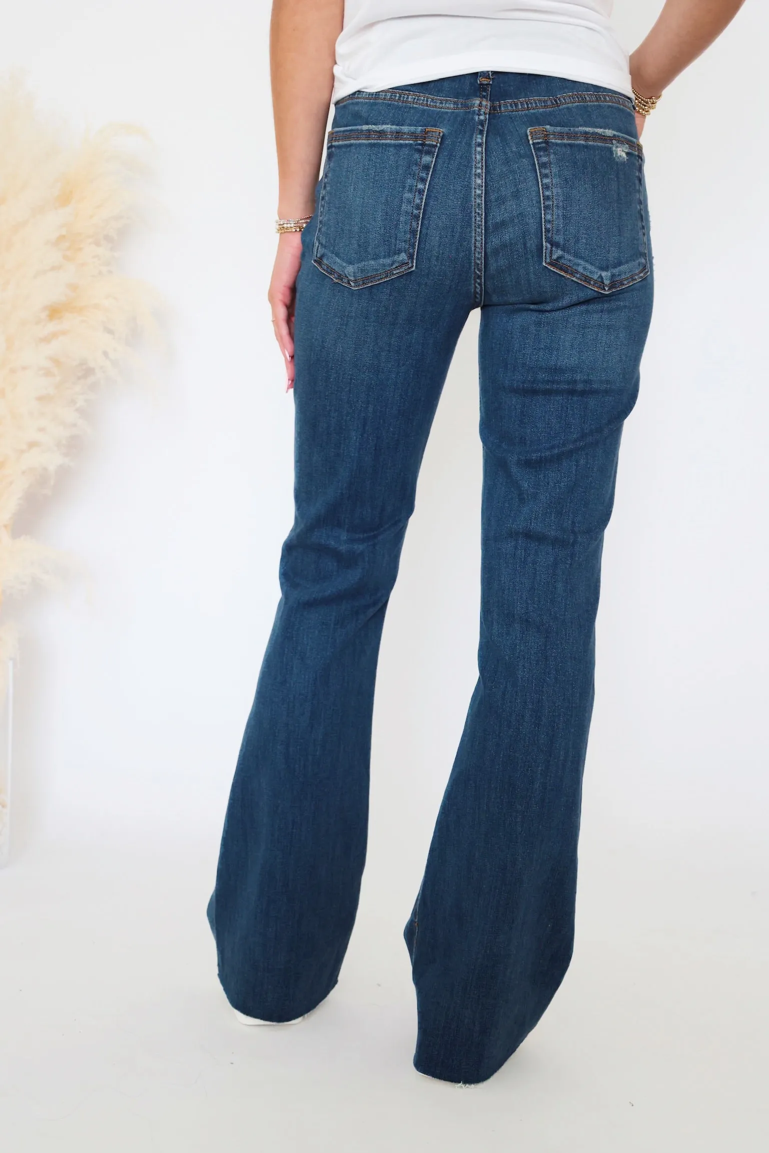 Stella Fab Ab Flare- Decent Light Reflective Details Active Comfort