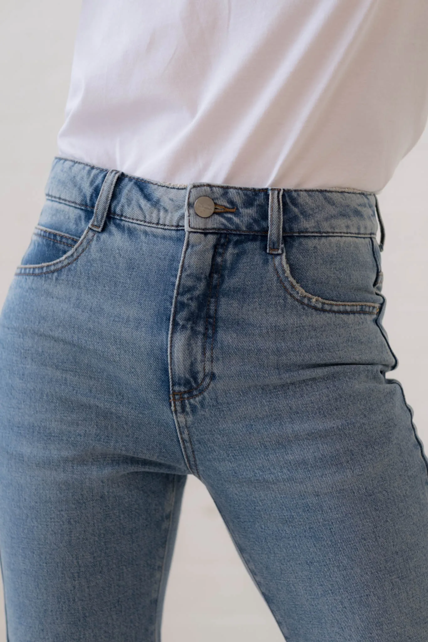 Straight Mid Wash Organic Jeans