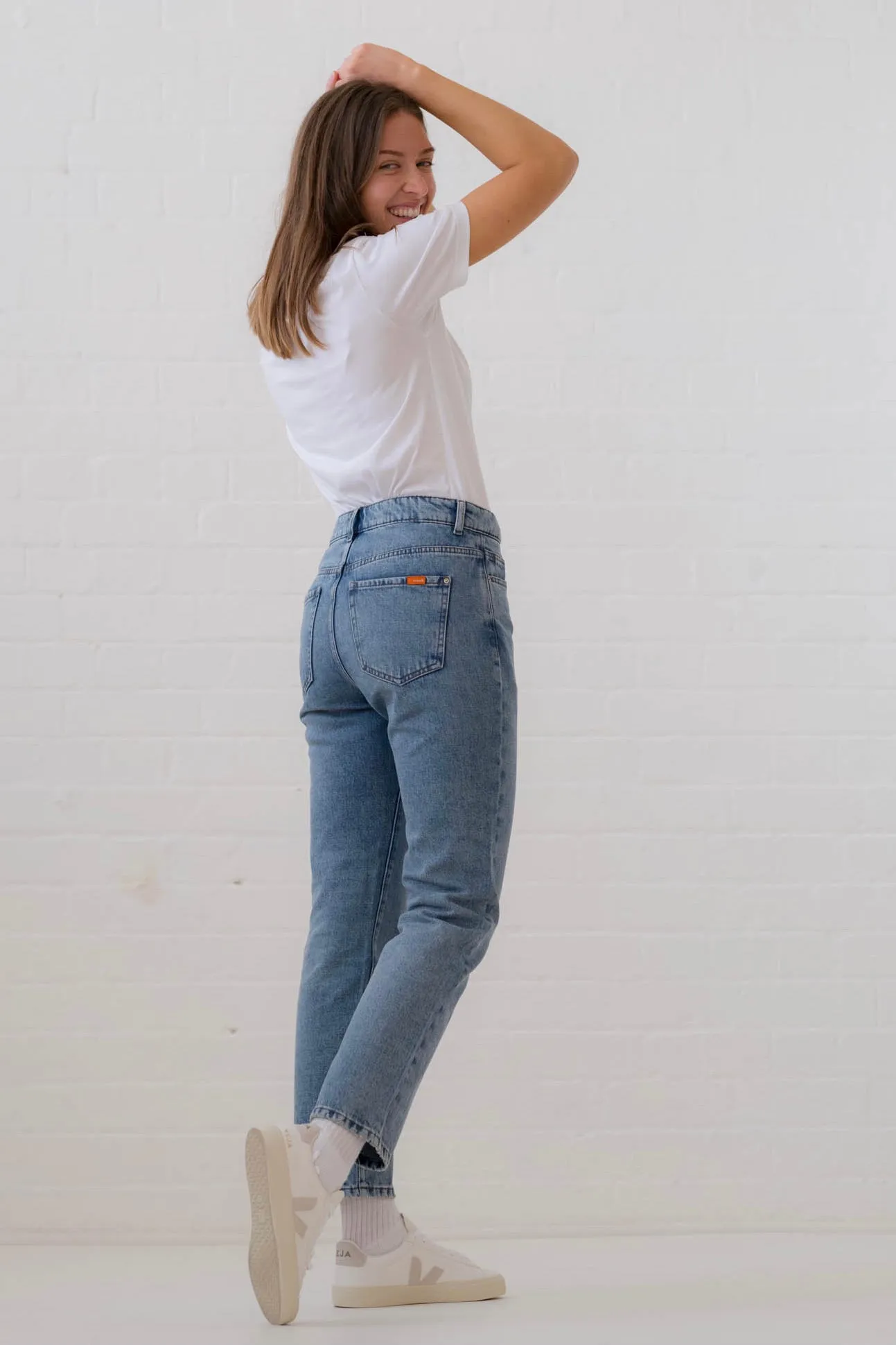 Straight Mid Wash Organic Jeans