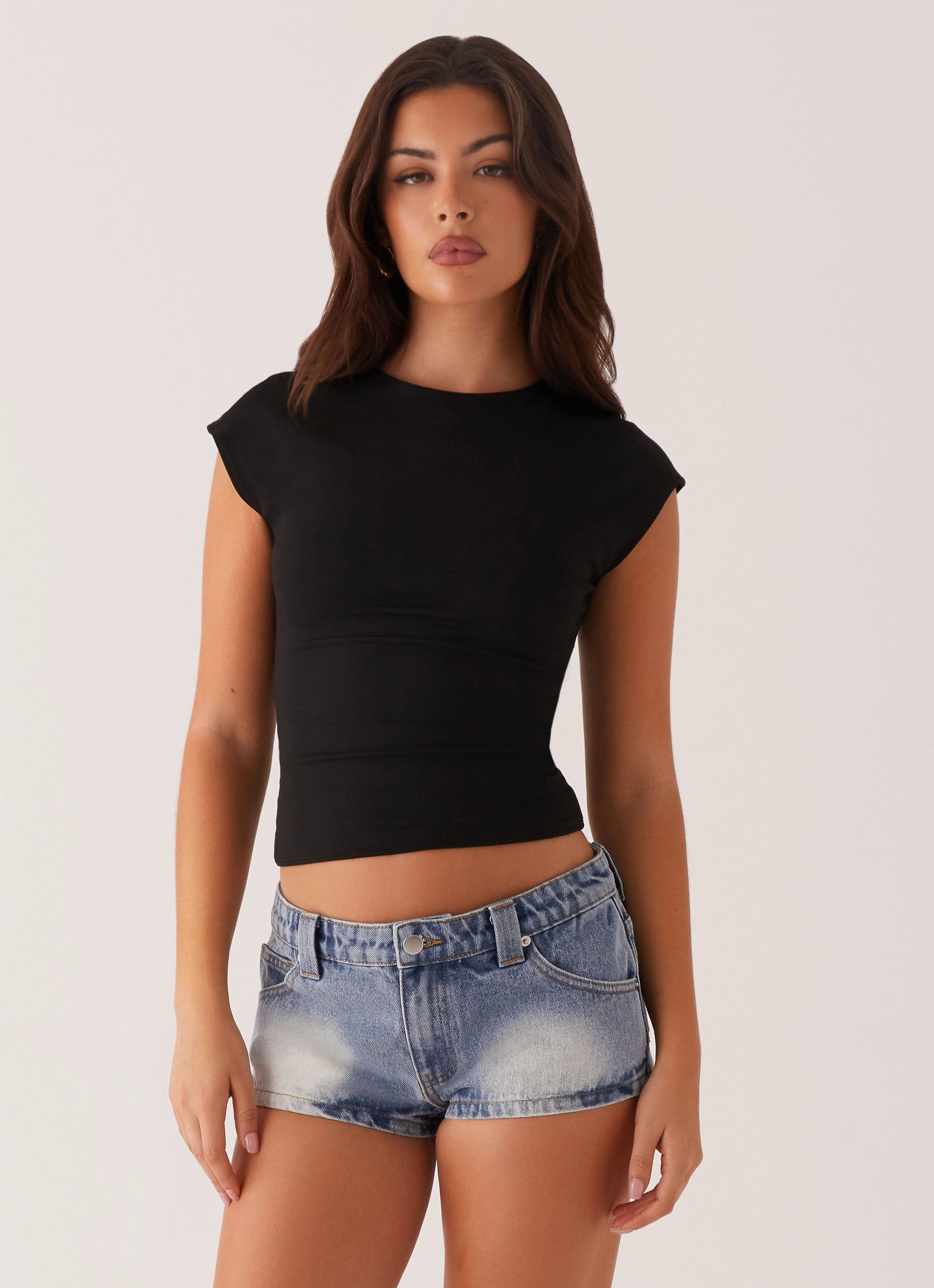 Headland Low Rise Denim Shorts - Light Wash Blue Fitted Style