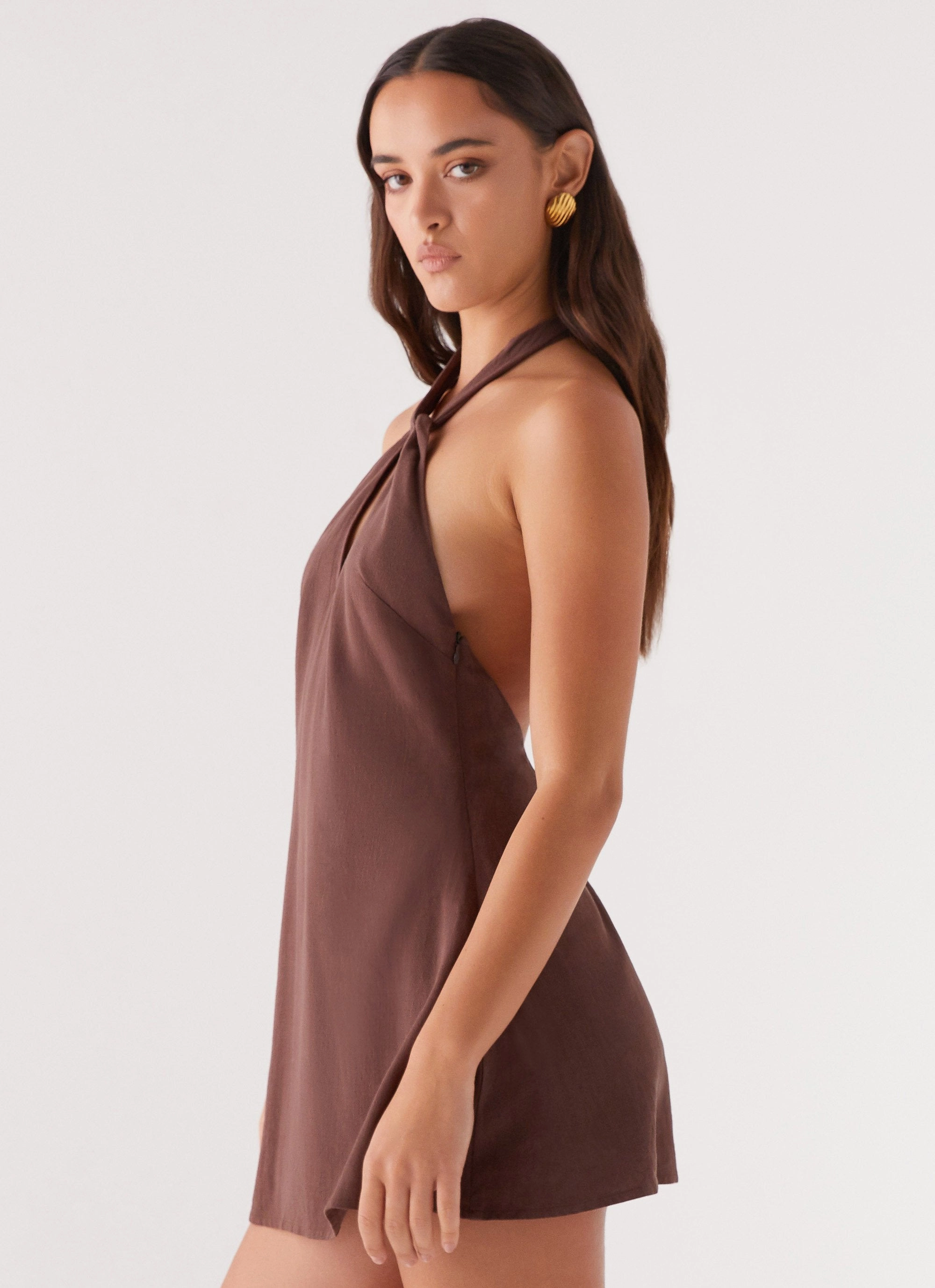 Gloss Accent Timeless Design Counting Stars Linen Halterneck Dress - Chocolate