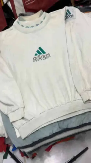 Super Vintage Branded Sweatshirts