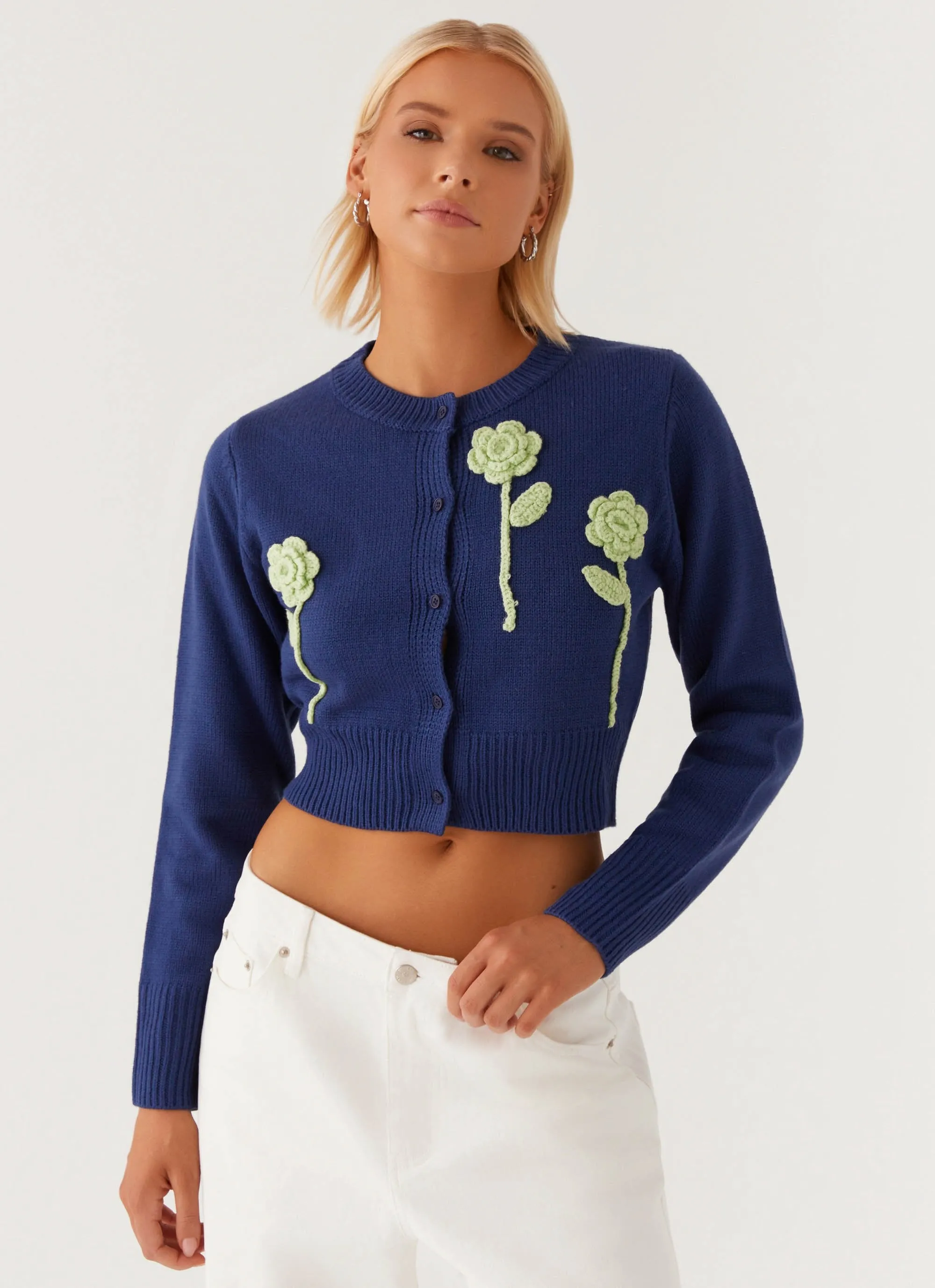 Everest Knit Cardigan - Navy MultiPocket Configuration DurableStitching