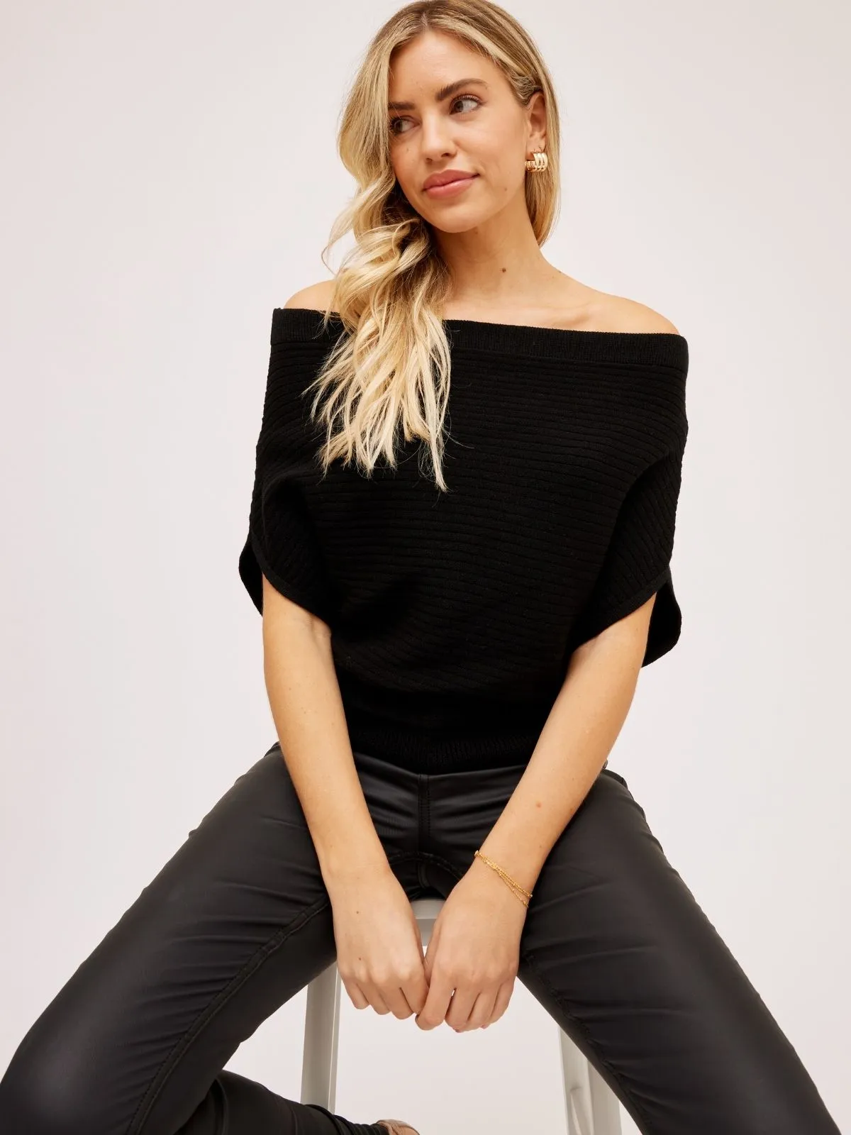 GarmentSpecific Storage Solutions Functional Drape Ashleigh Knitted Off-Shoulder Top / Black