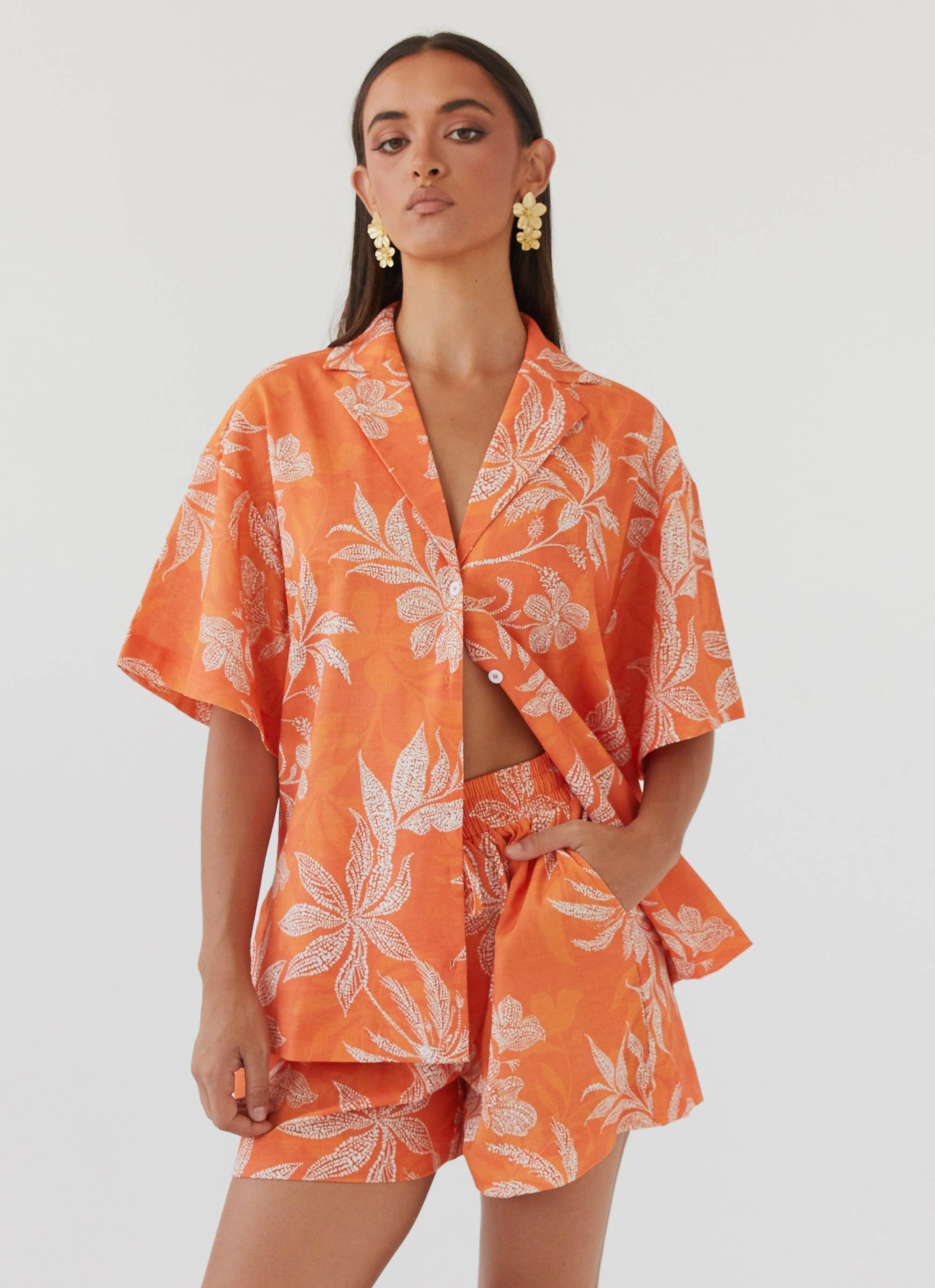 Sweet Relief Linen Shorts - Tropic Sunset Mild Weather Layer