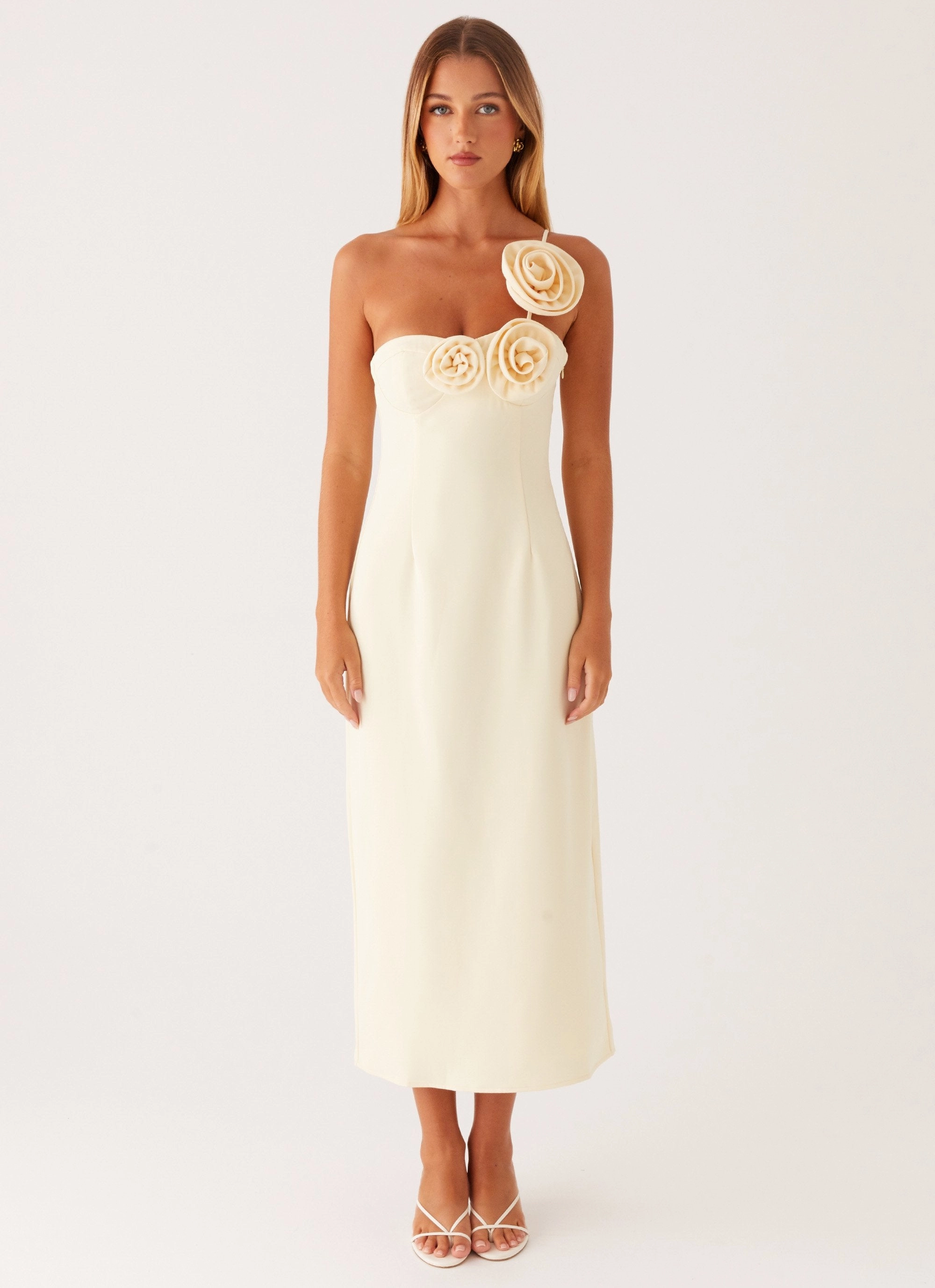 Flattering and Effortless Cozy Energy Sweetpea Midi Dress - Yellow