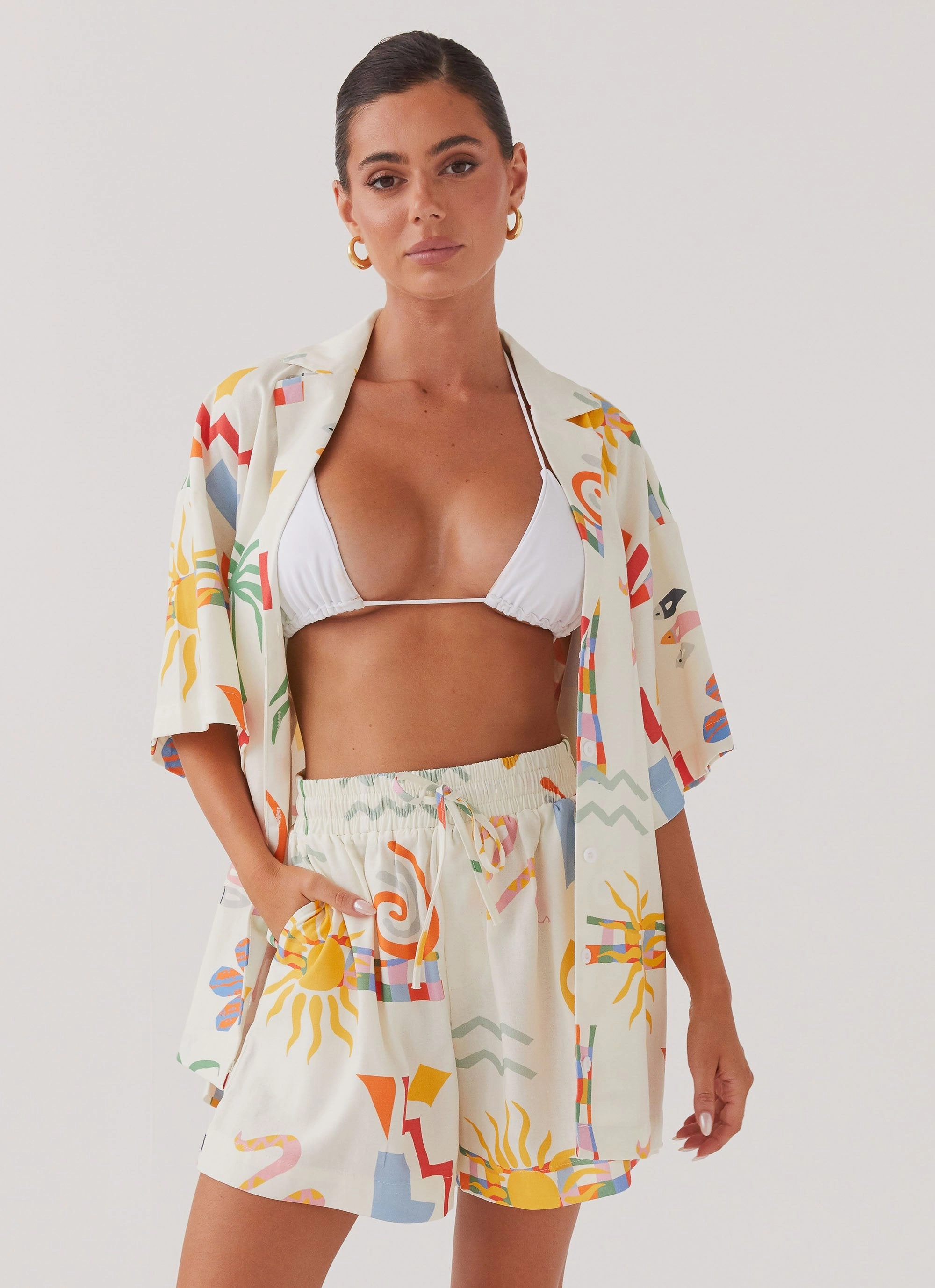 Tallulah Linen Oversized Shirt - Summer Palm Breezy Layer Option