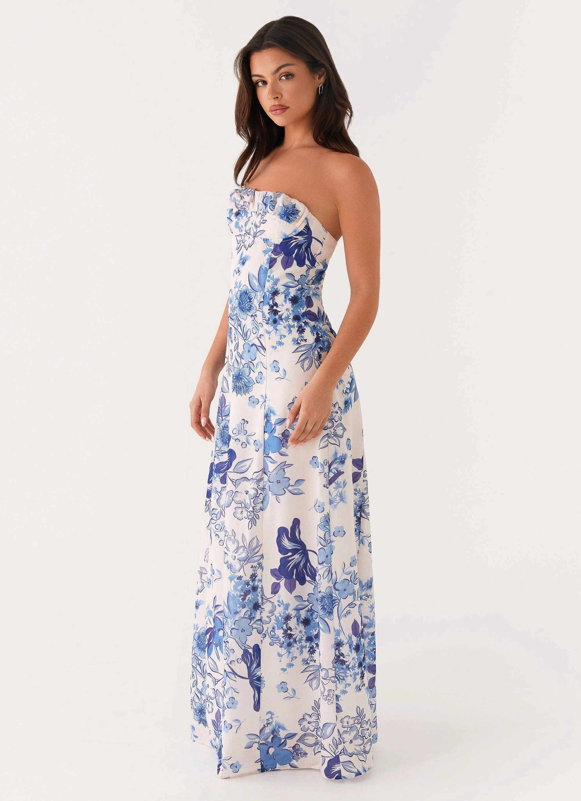 Tayla Linen Maxi Dress - Serene Sky Floral Natural Flow Sleek Outline