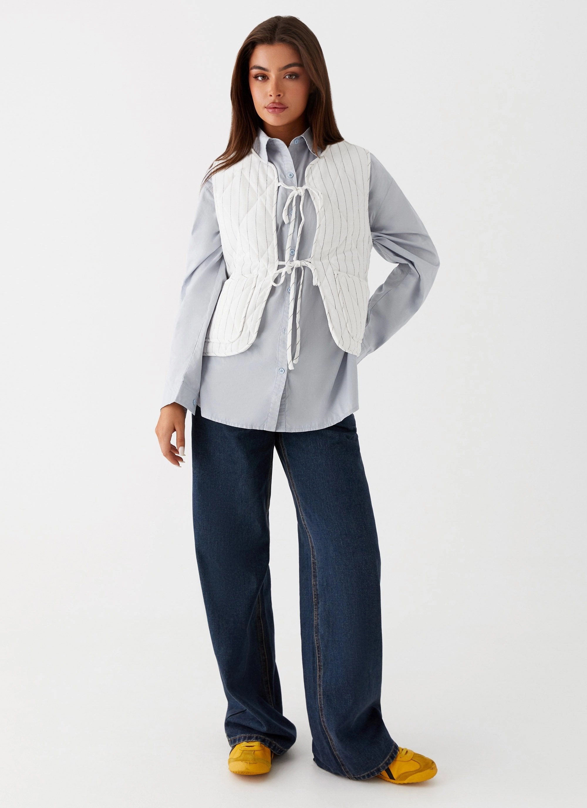 HighElasticity Thread WideNeckOpening Celini Quilted Vest - White Pinstripe