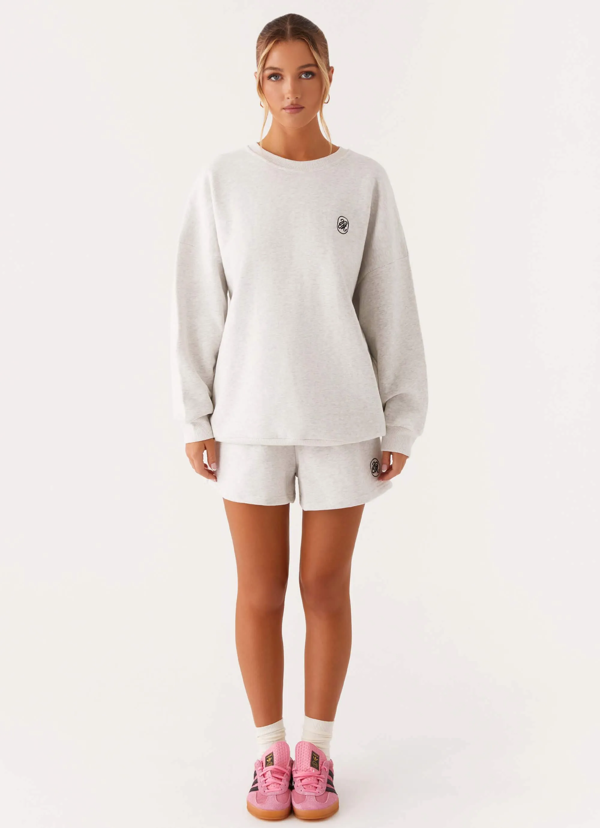 Casual Tee Signature Sweatshorts - Grey