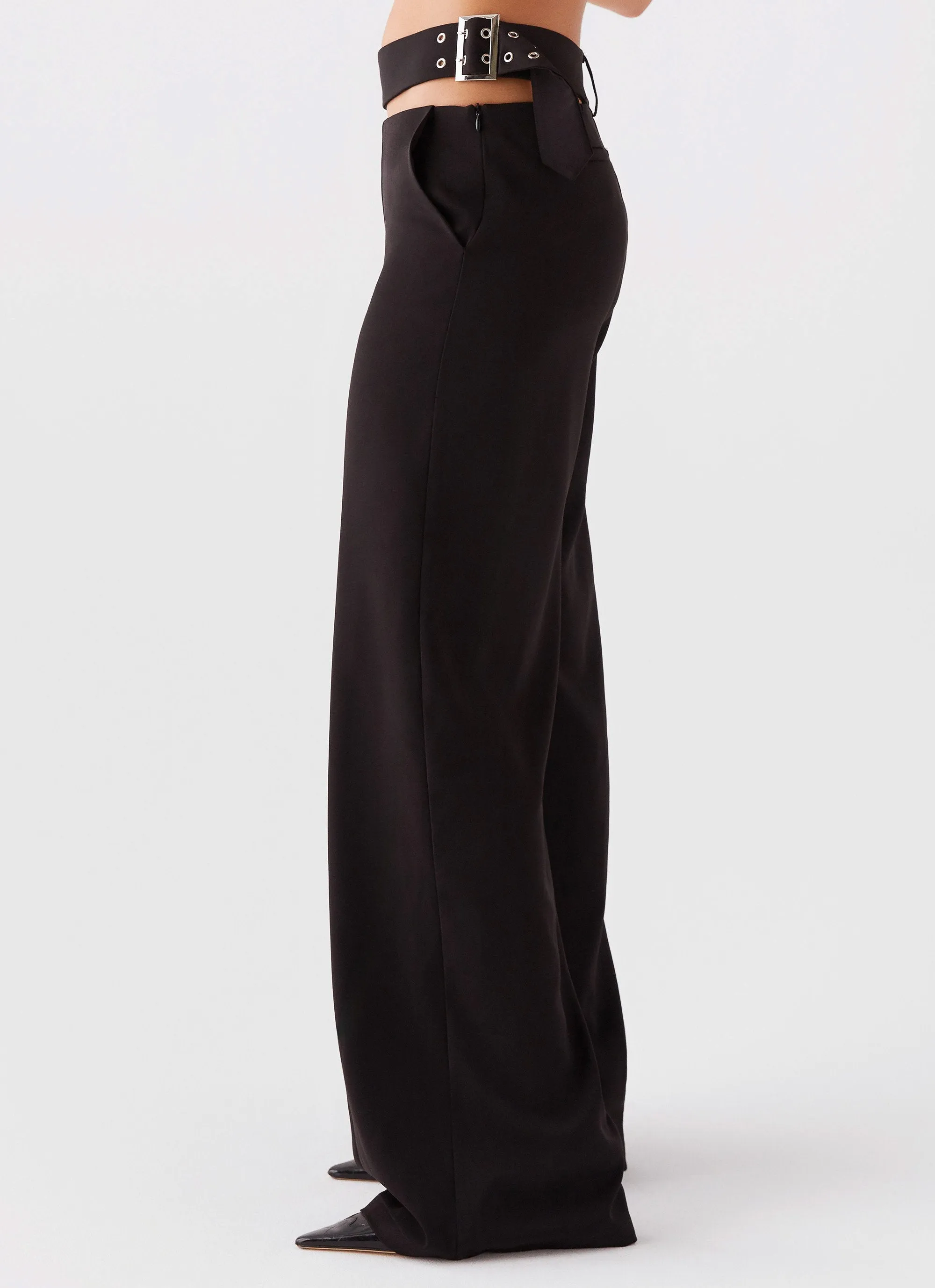 Stretch Weave Construction LowMaintenanceMaterial The After Party Cut Out Belt Pants - Black