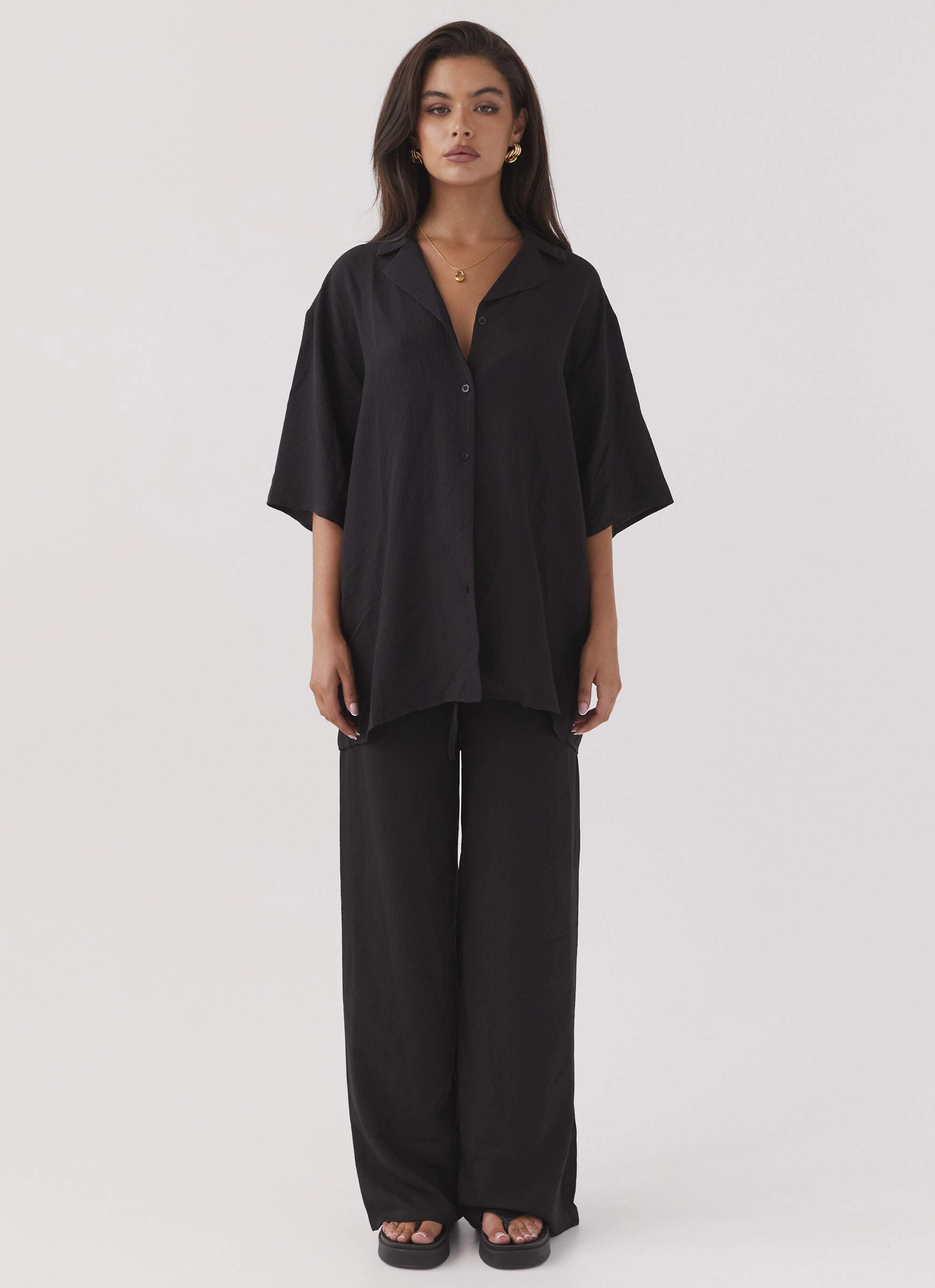 The Good Days Shirt - Black Cold Days Outdoor Trip