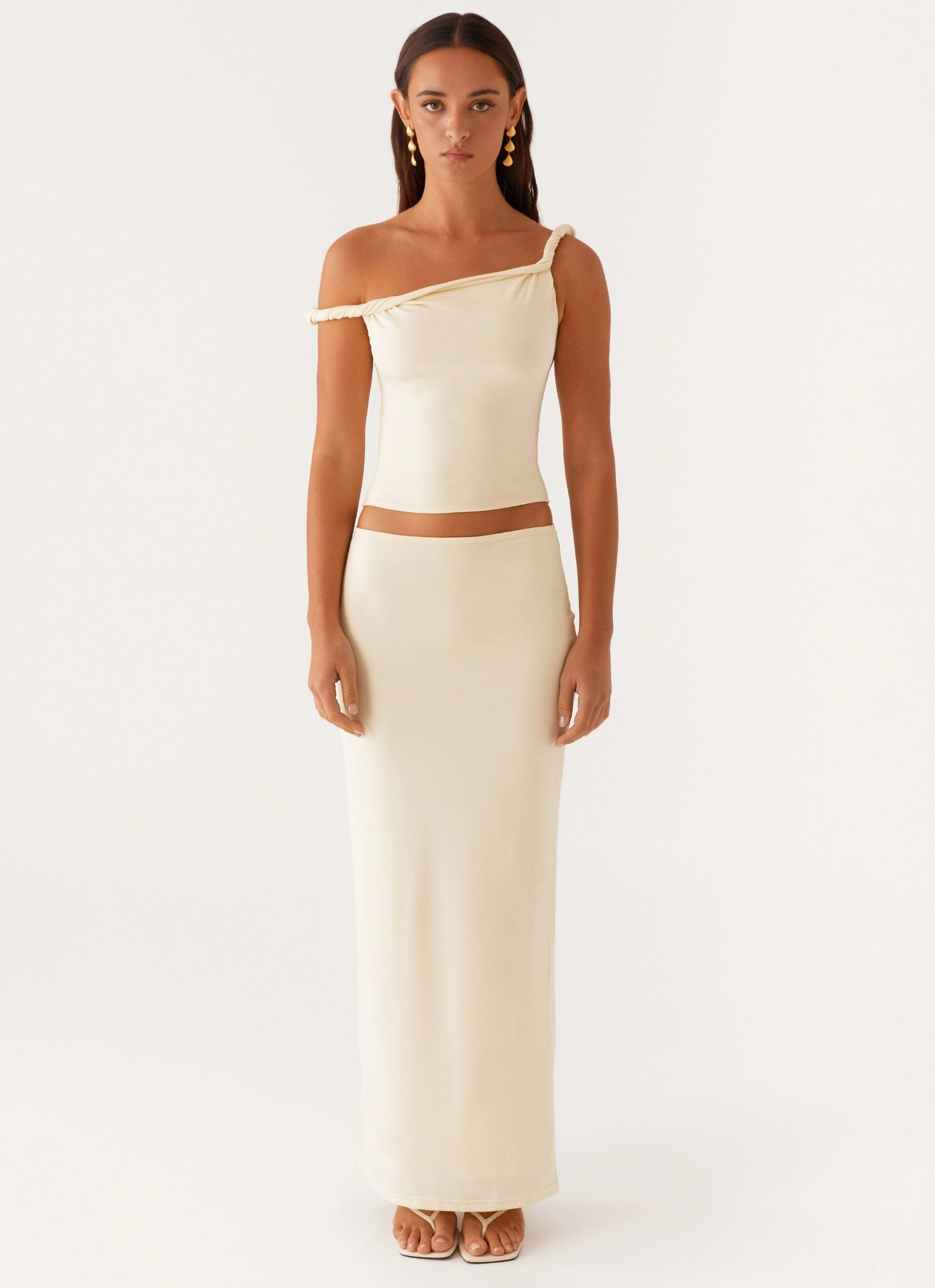 Solace Soul Maxi Skirt - Yellow Creative Layering Outfit Mood