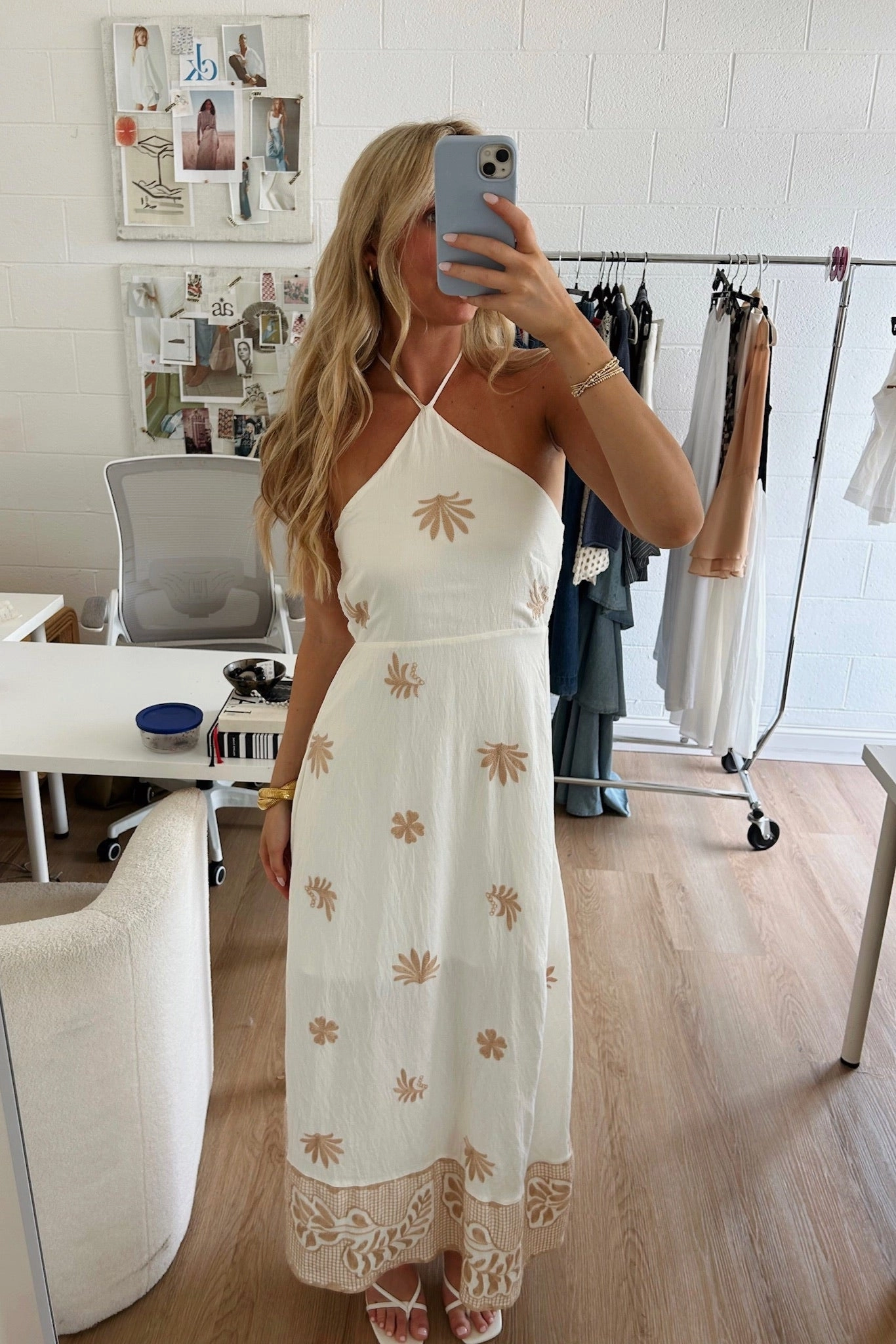 Perfect Shape SoftTouchTexture Throw Caution to the Wind Dress