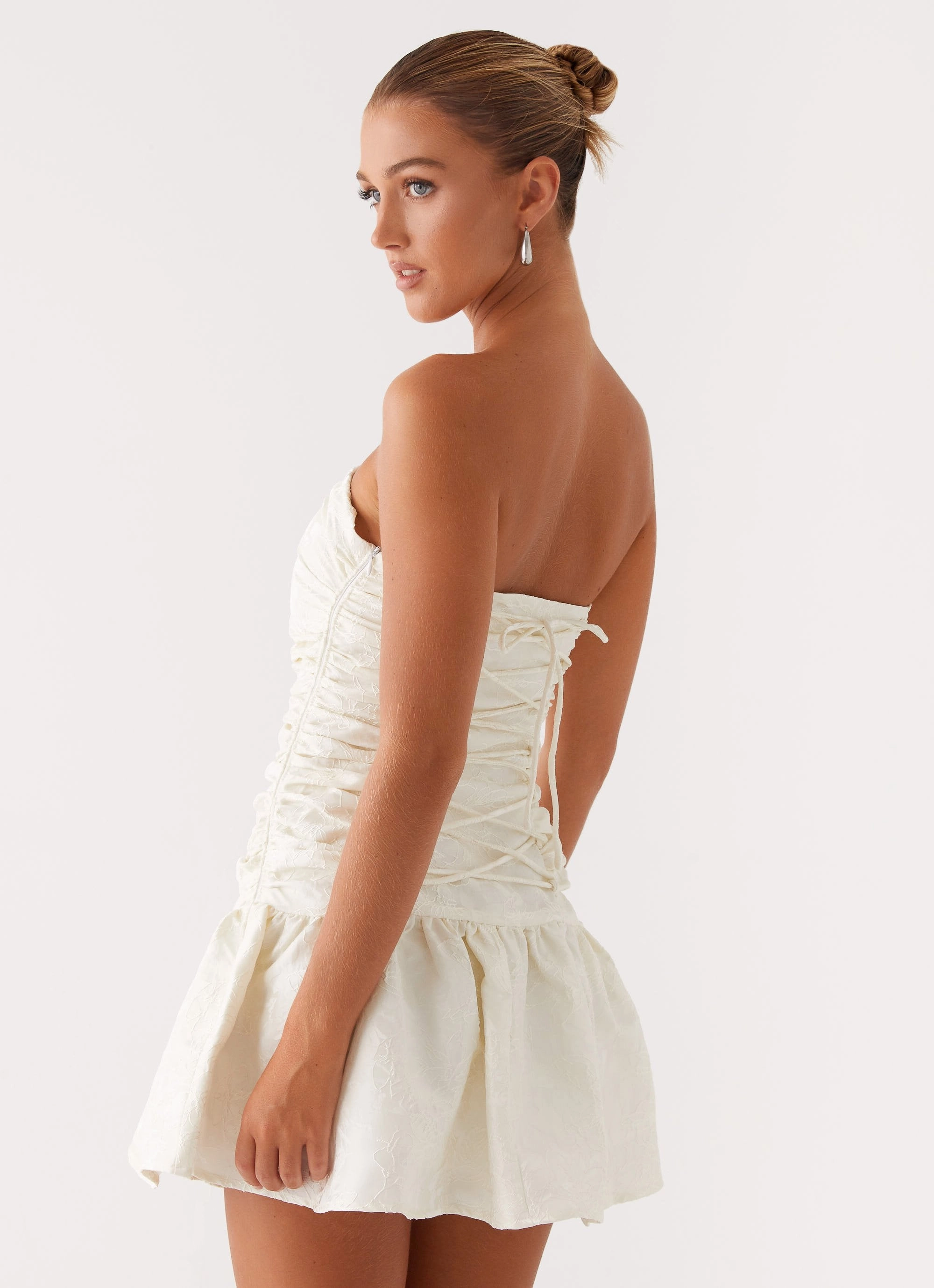 Easy Comfort Look Ray Of Light Mini Dress - White