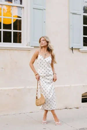 Timeless Beauty Dress Lightweight Wear Fitted Mood