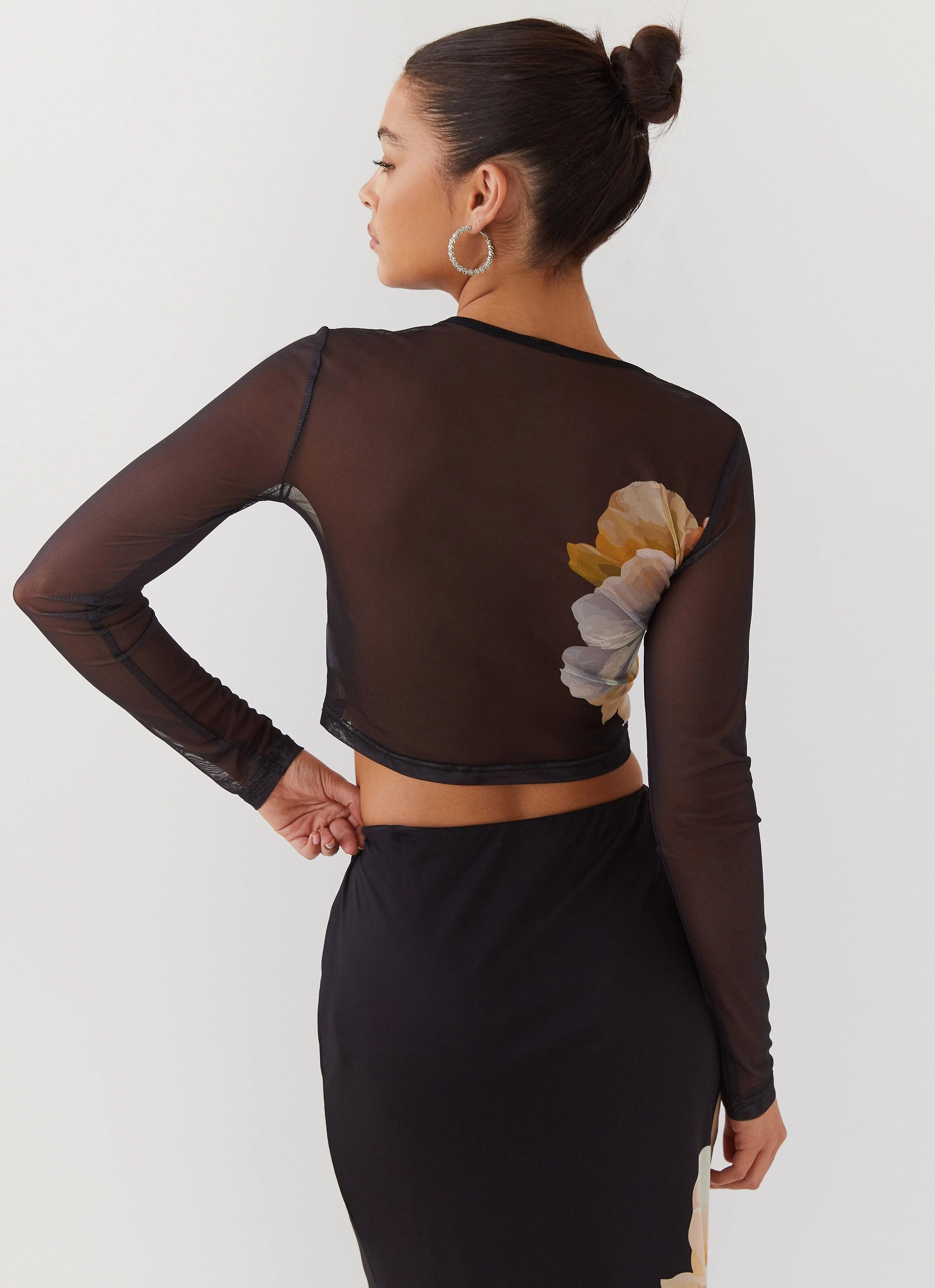 Chain Reaction Mesh Long Sleeve Top - Black Orchid NonIrritatingEdges Softened Edges