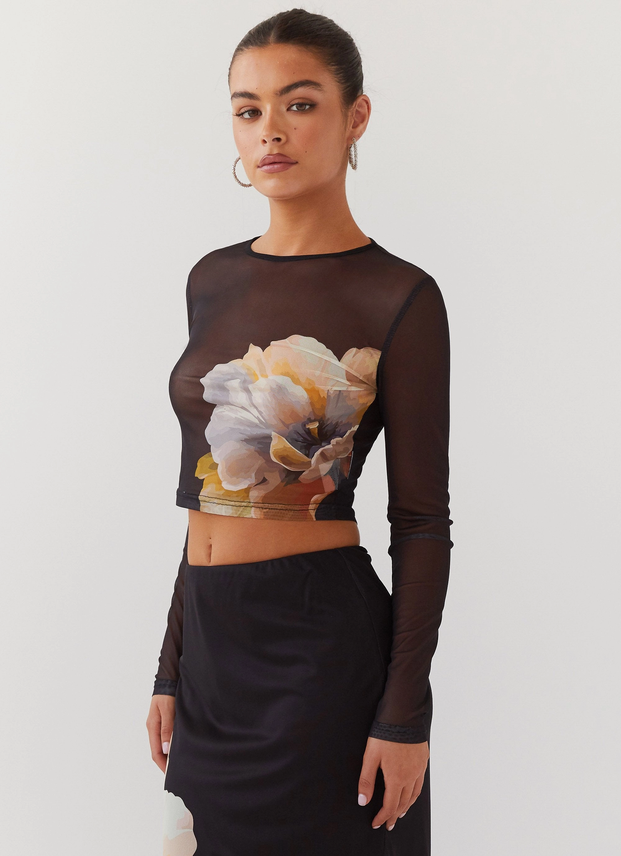 Soft Wool BreathableMeshPanel Chain Reaction Mesh Long Sleeve Top - Black Orchid
