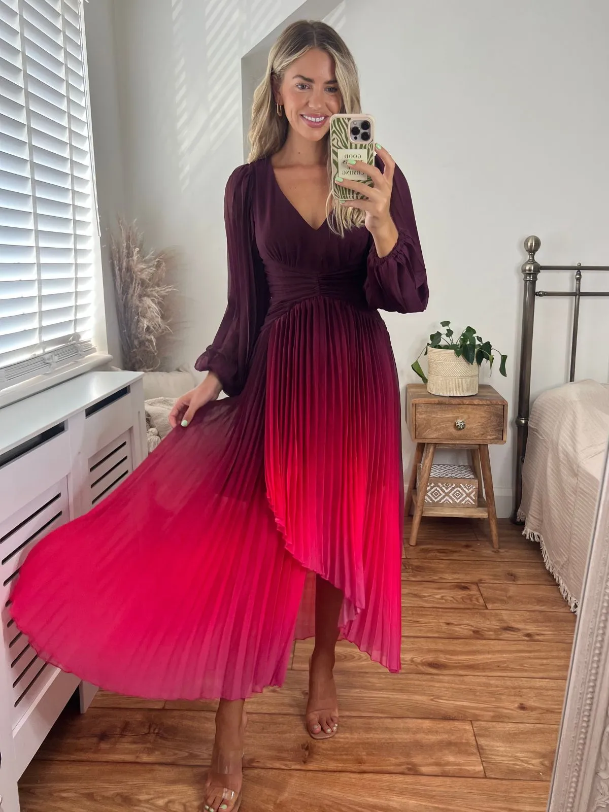 Toni Long Sleeved Pleated Maxi Dress / Mulberry & Pink Ombre Cozy Layer