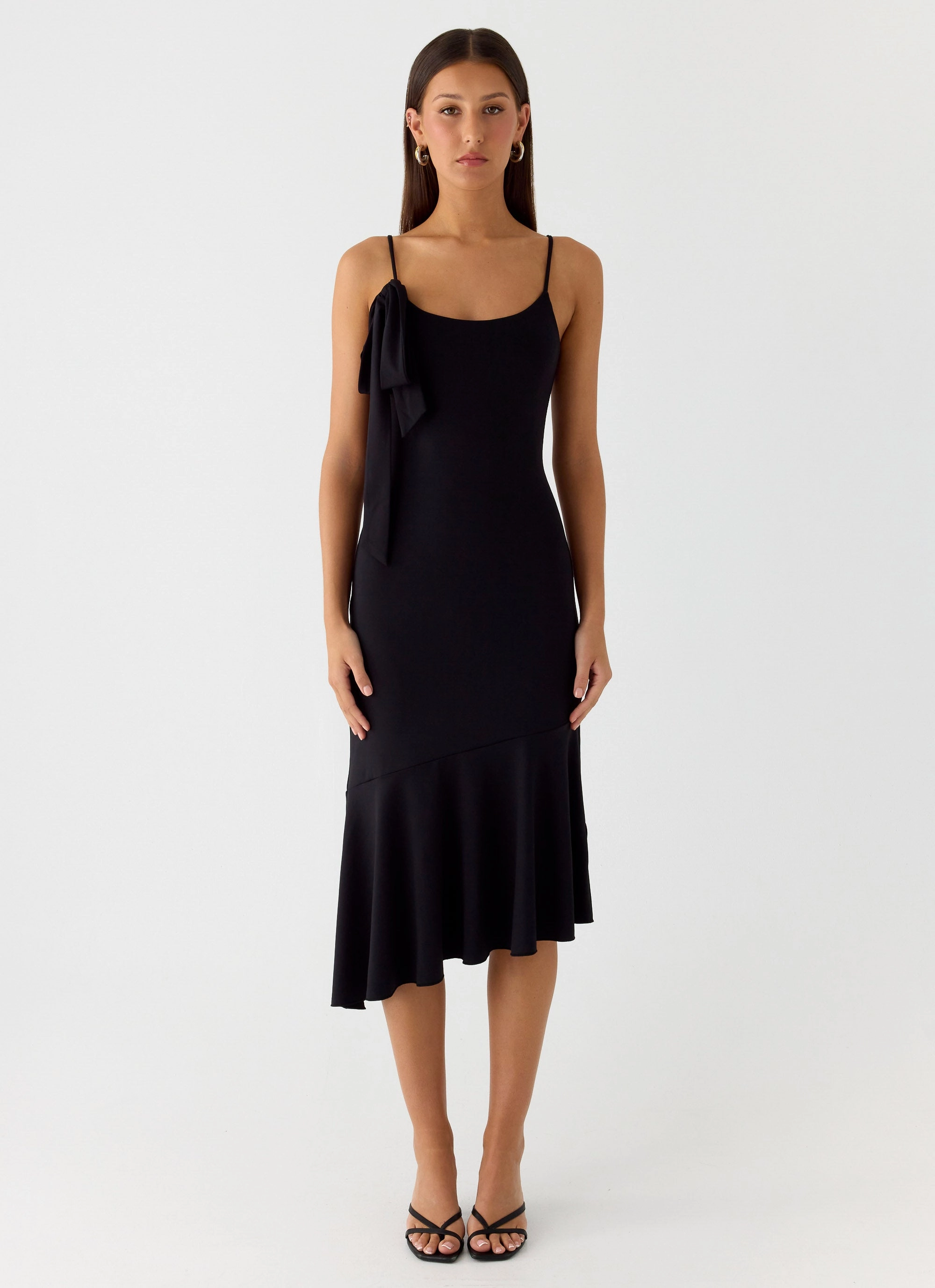Tonal-Stitching Relaxed Movement Tranquility Asymmetric Midi Dress - Black