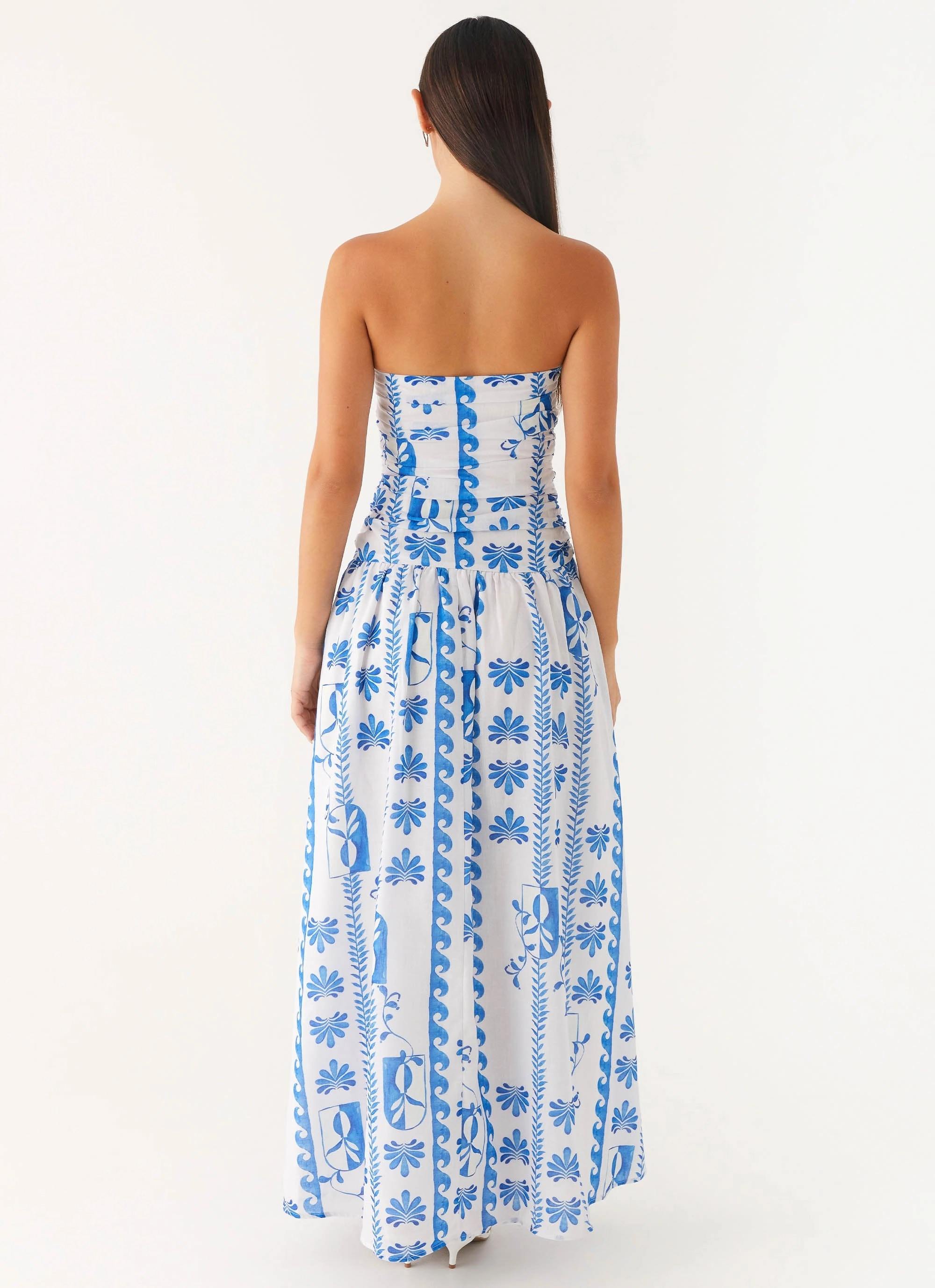 Carmel Maxi Dress - Floral Wave Urban Chic Mood Look