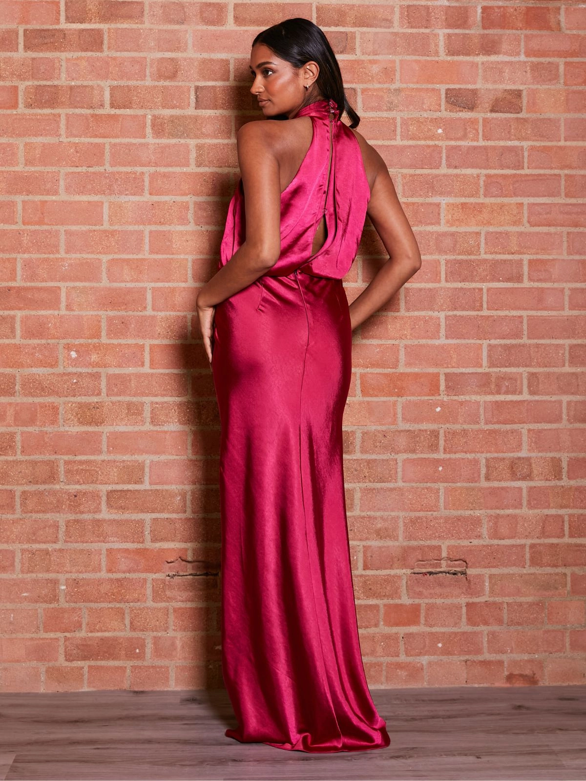 Solid-color Twist Neck Satin Maxi Dress / Claret