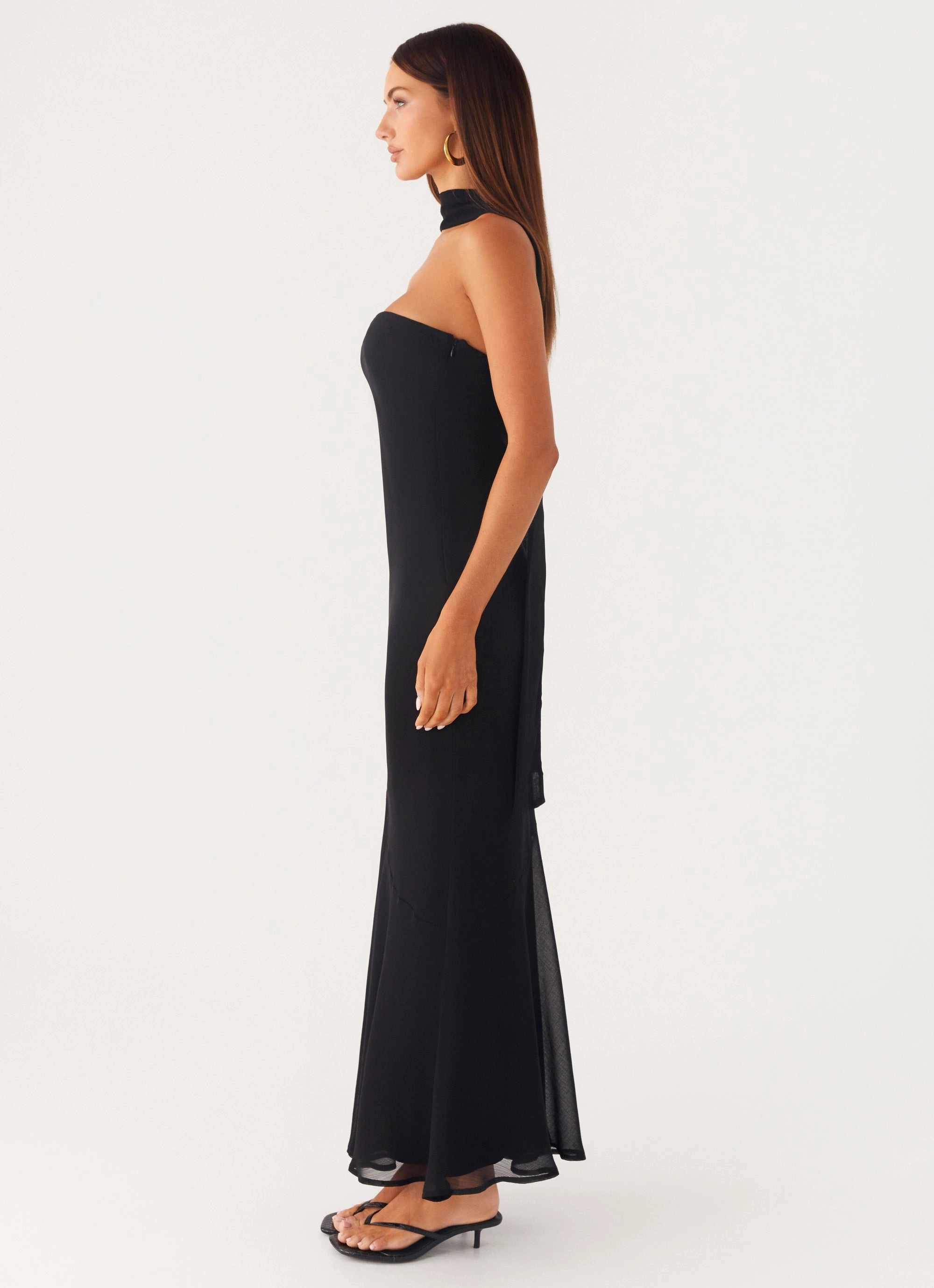 Under the Pagoda Maxi Dress - Black Smooth Vibes