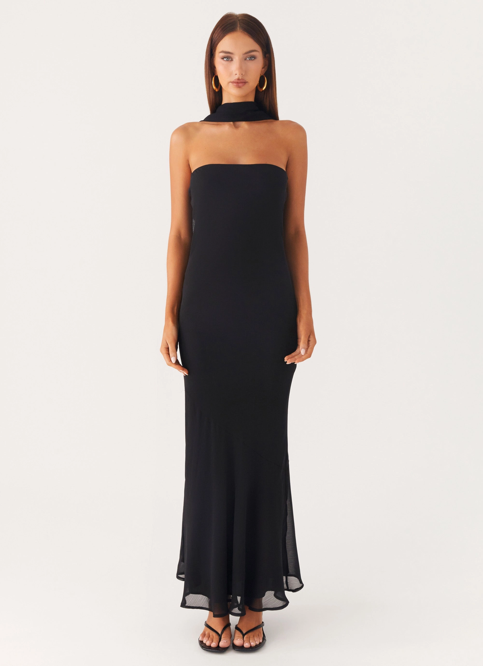 Under the Pagoda Maxi Dress - Black solo wear