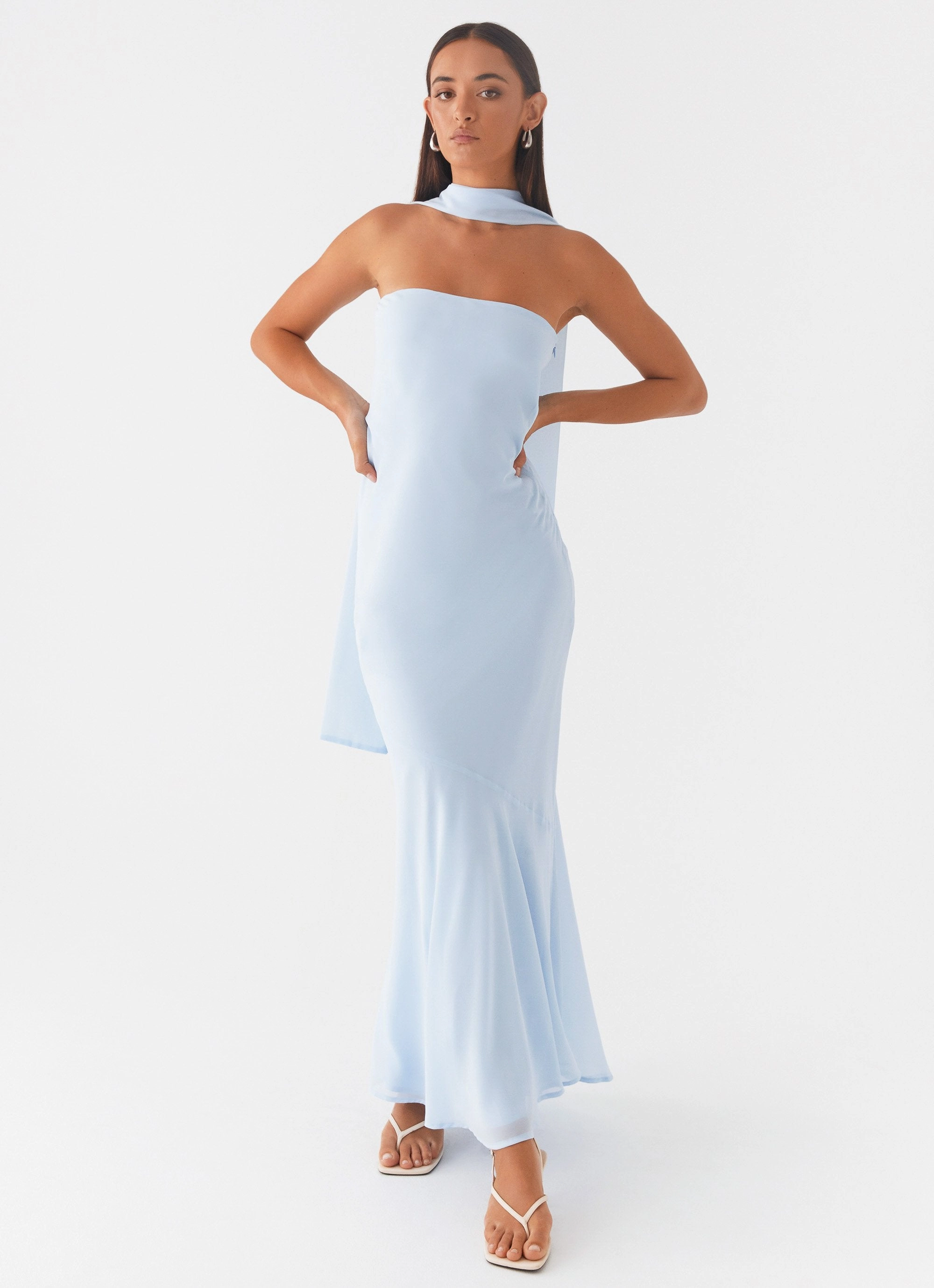 Flowing Texture Under The Pagoda Maxi Dress - Blue