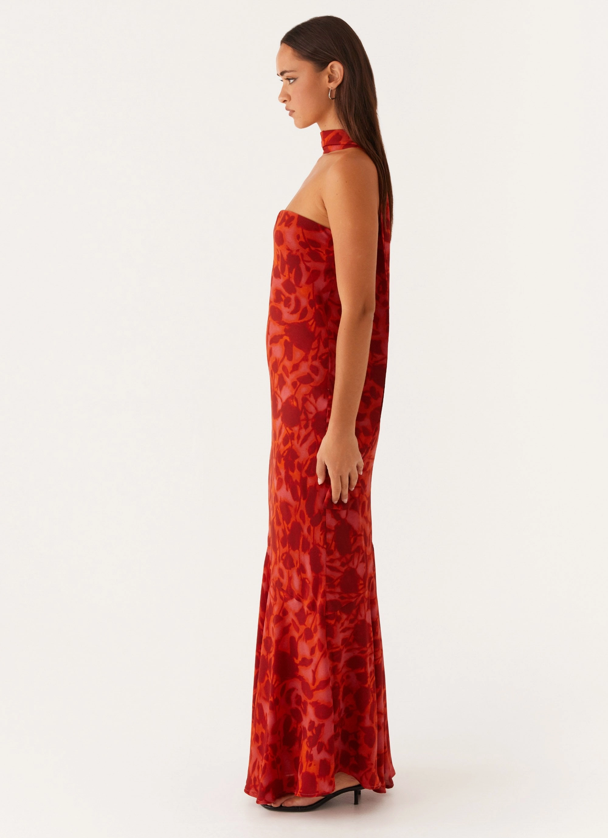 Under The Pagoda Maxi Dress - Deep Red Floral Perfectly Fit Look All Purpose