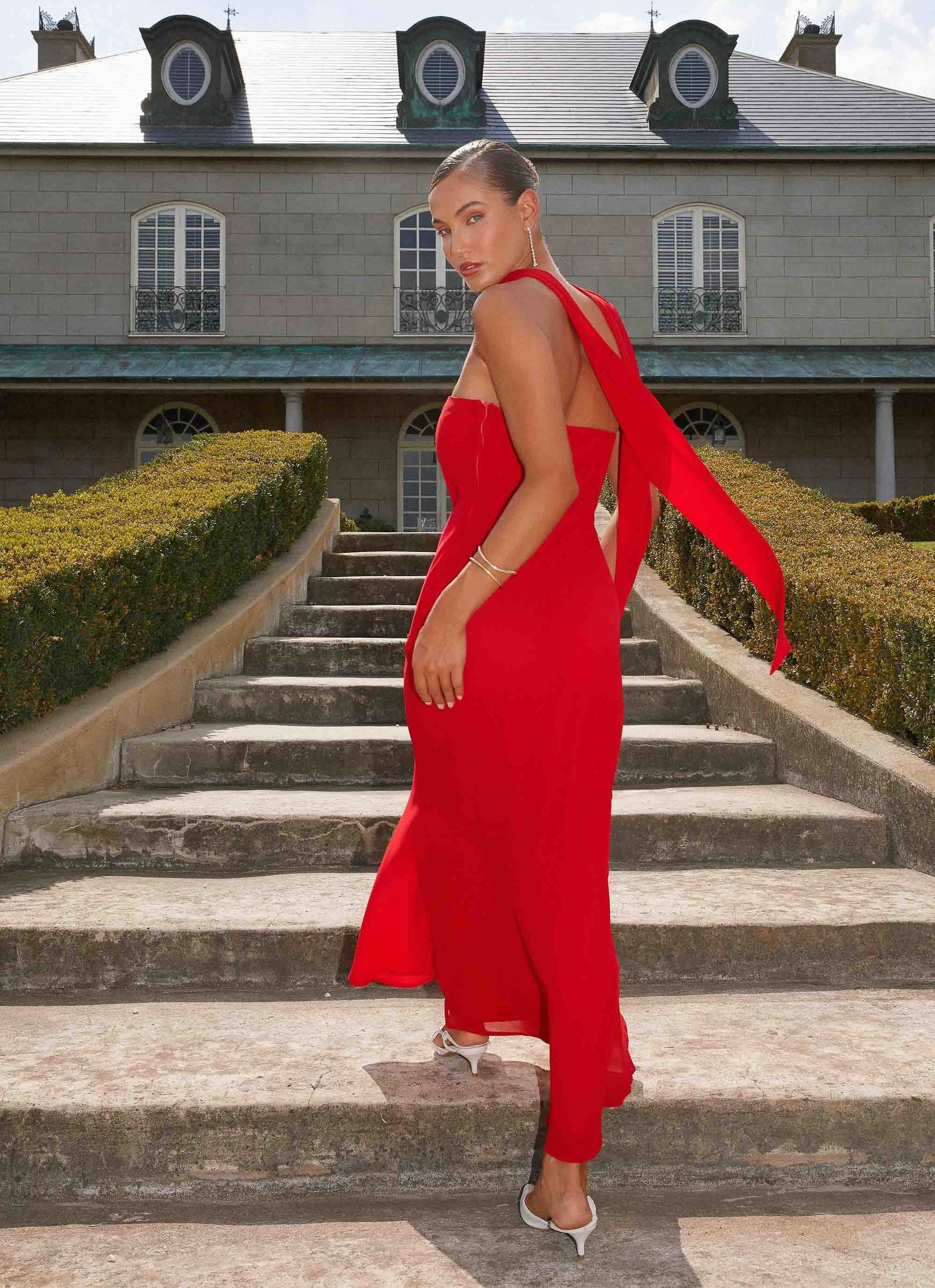 Chill Edge Effortless Mood Under The Pagoda Maxi Dress - Red