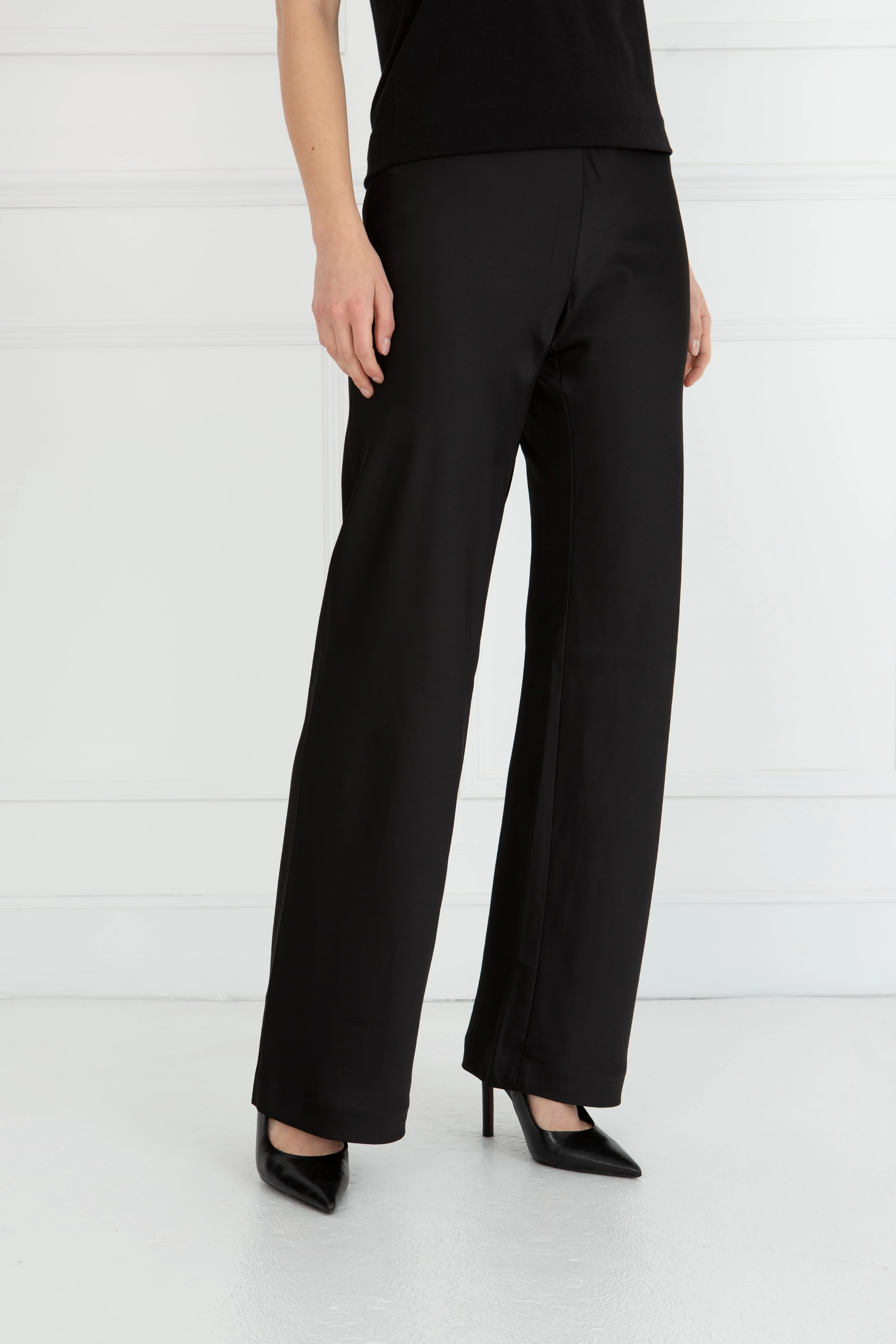 Smooth Layers Easy Texture "The Sandra" - Satin Trousers Regular (Black)