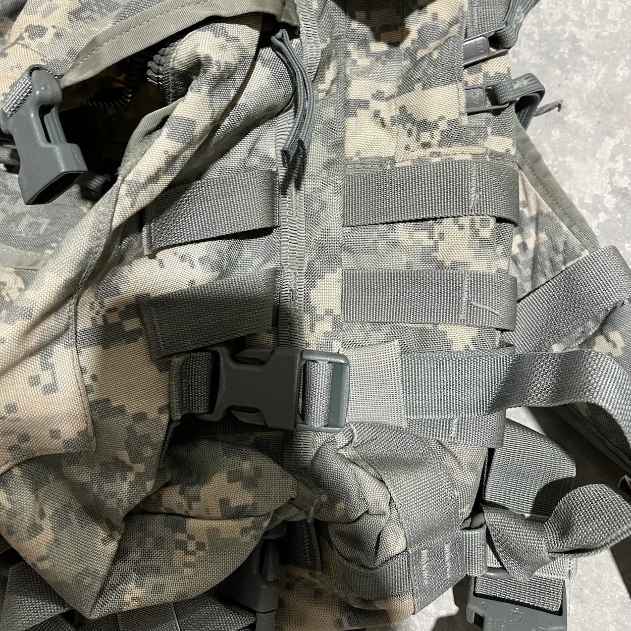 US Army 3 Day Assault Pack Rucksack ACU Digital MOLLE II Includes Extras