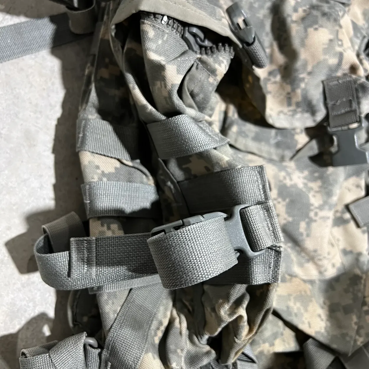 US Army 3 Day Assault Pack Rucksack ACU Digital MOLLE II Includes Extras