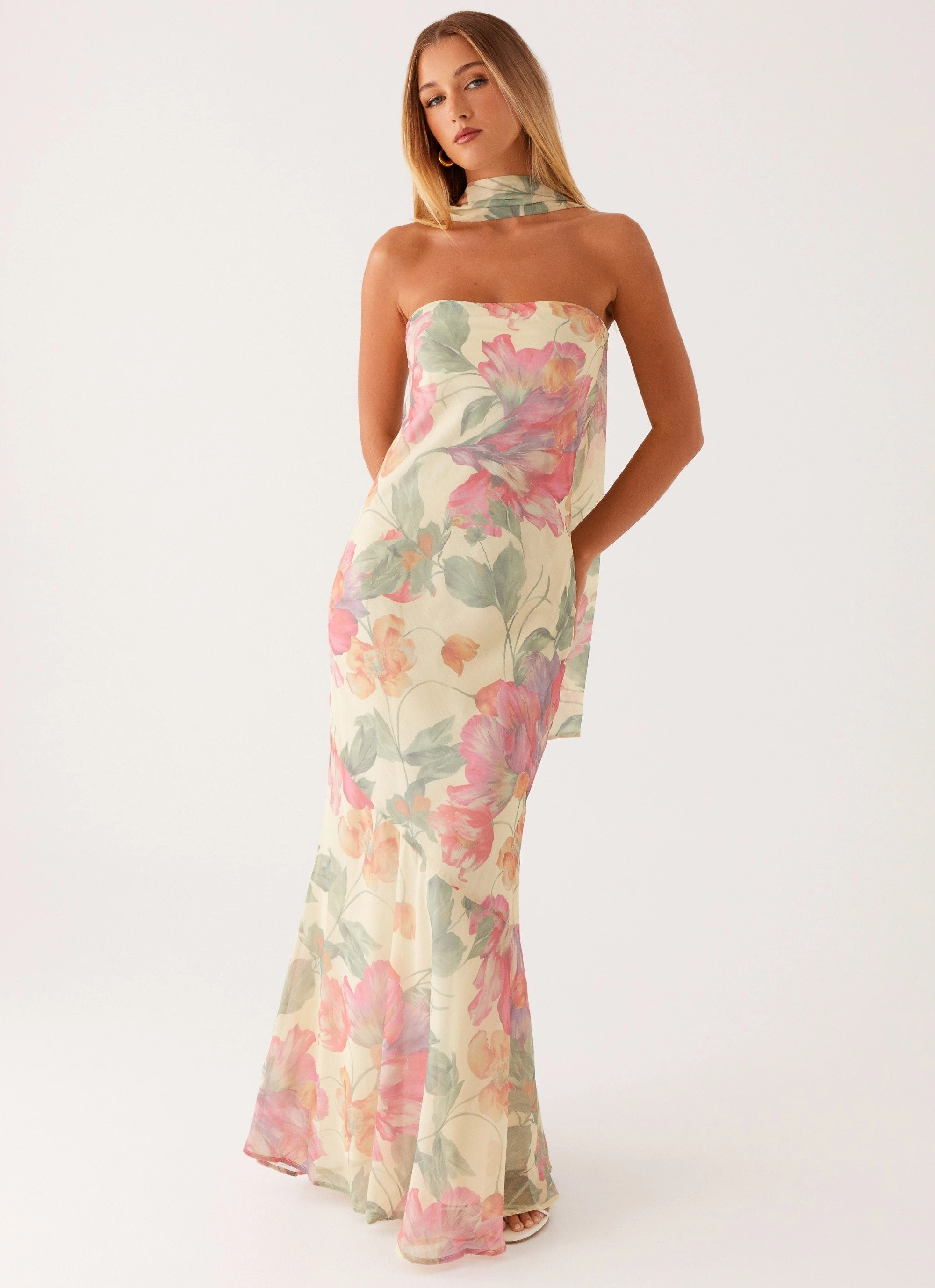 Under The Pagoda Maxi Dress - Yellow Peony Smooth Vibes Subtle Finish
