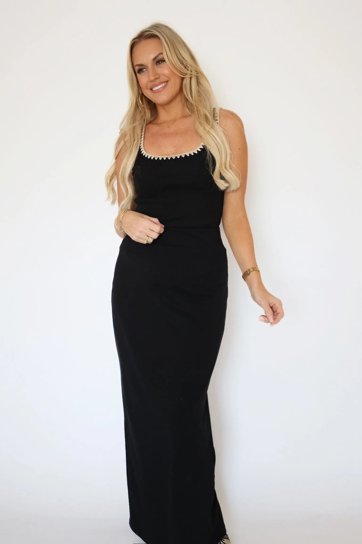 Gail Midi Skirt - True Black Effortless Look Fit Flex