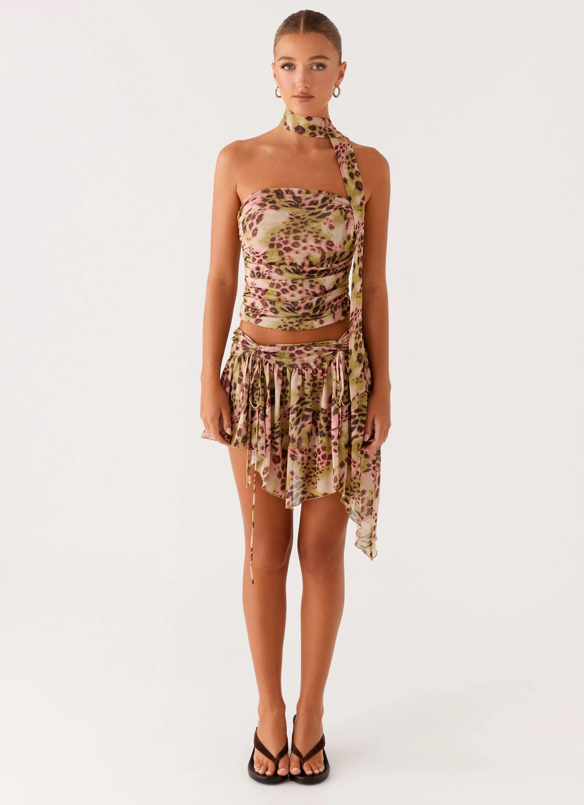 Hiking Trail Outfit Wet Wicking Hot Like Me Scarf Top - Swirl Leopard